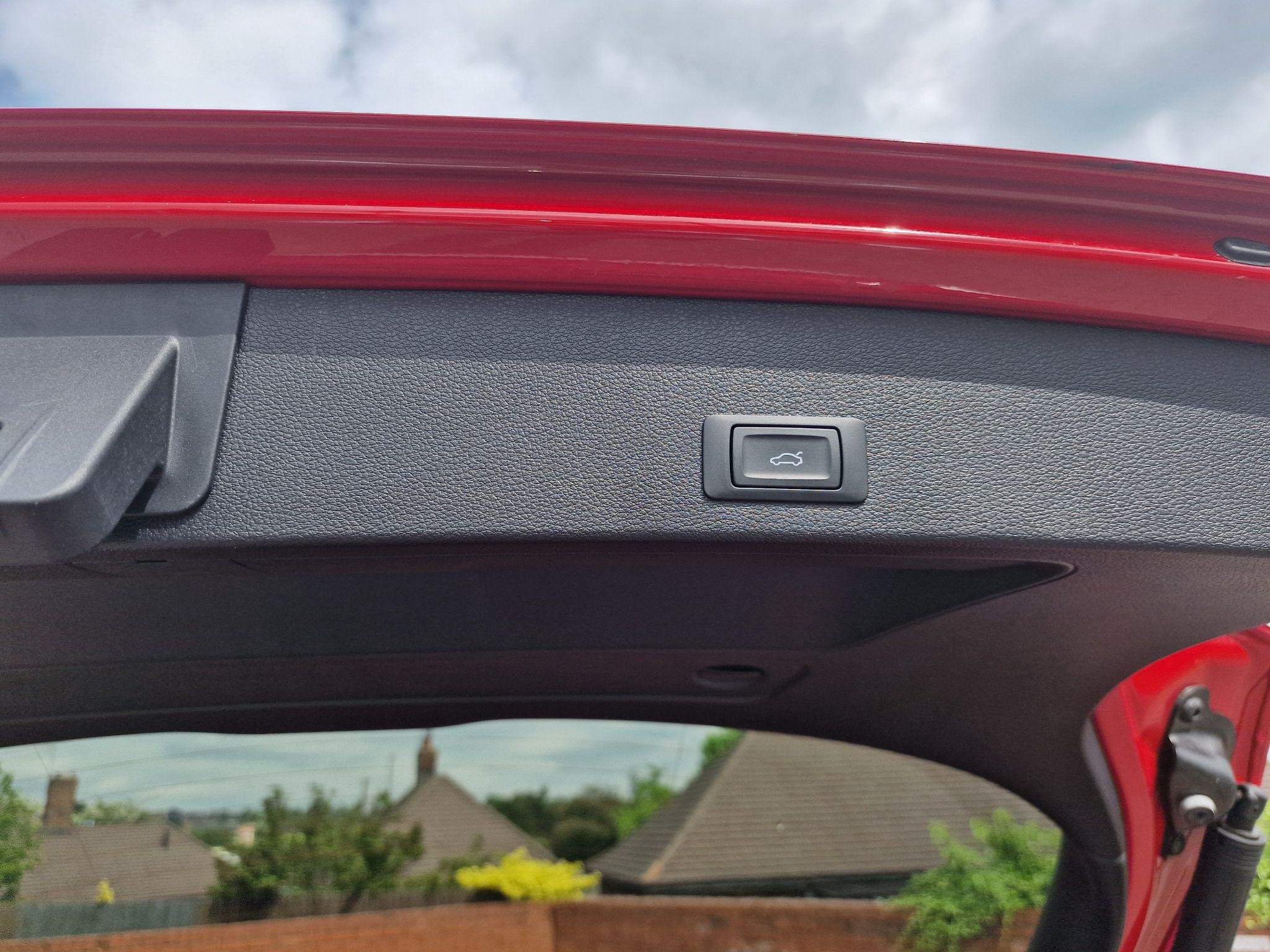 Audi Q2 Image 12