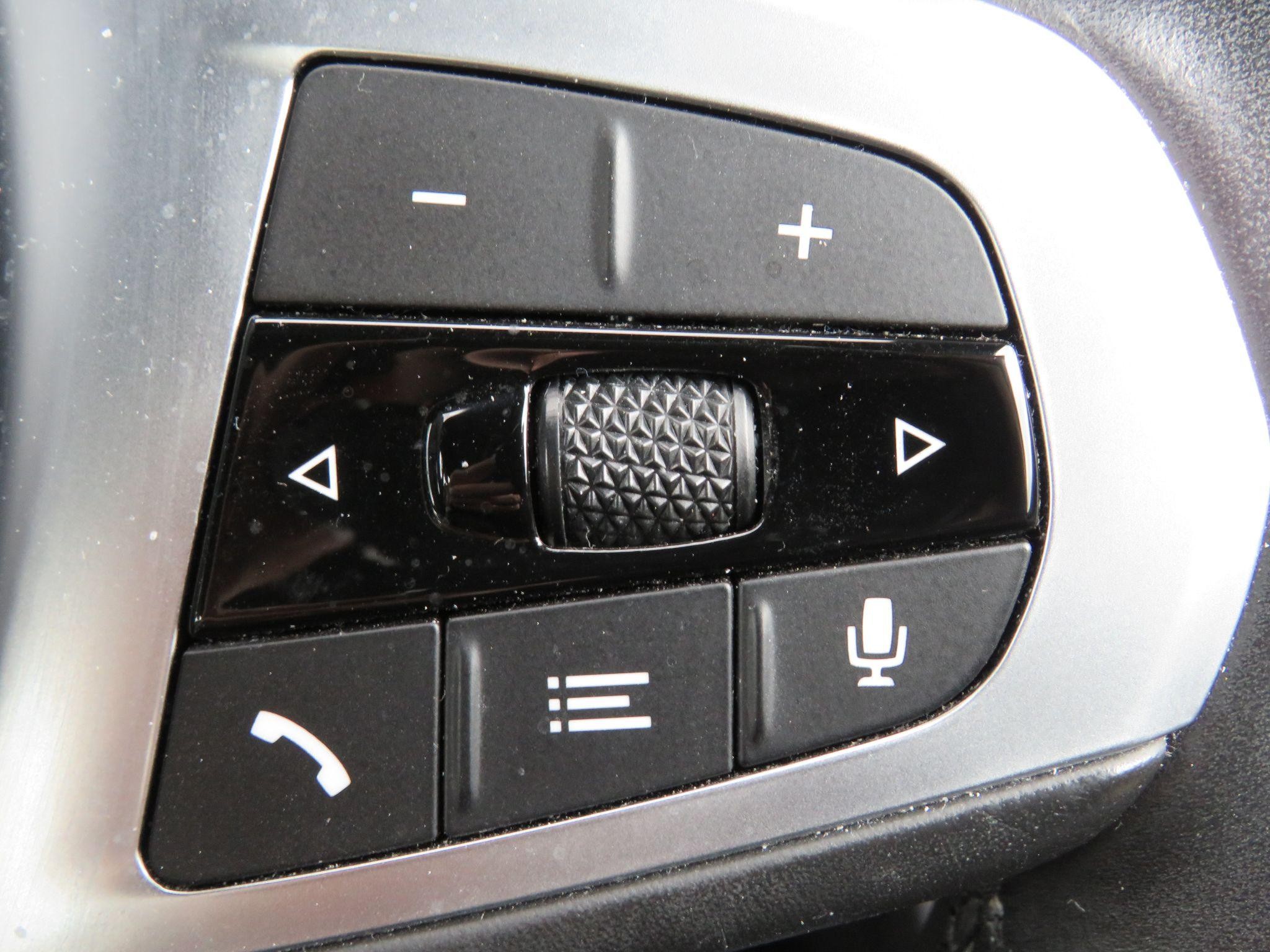 BMW 3 Series Image 26
