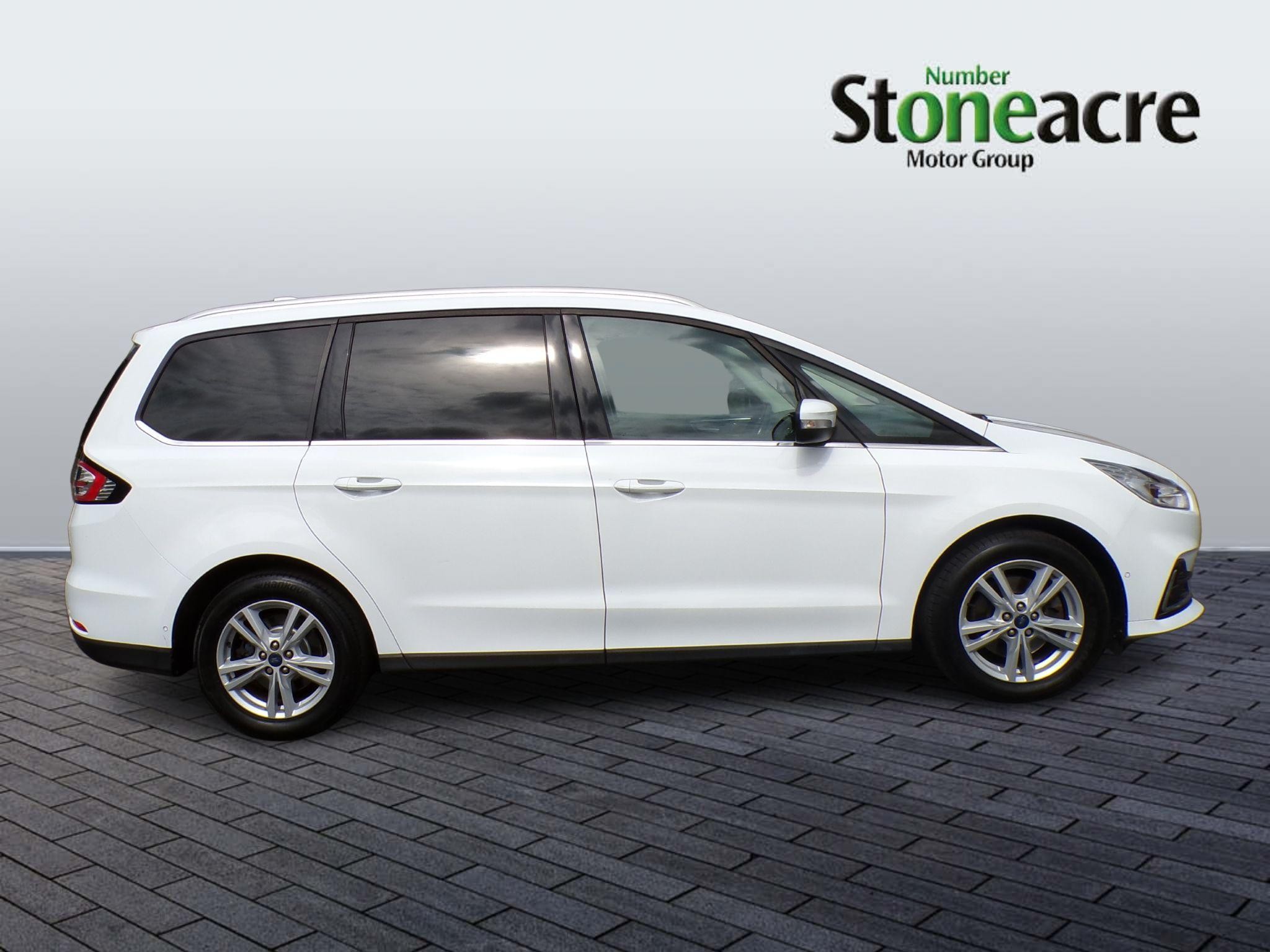 Ford Galaxy Image 2