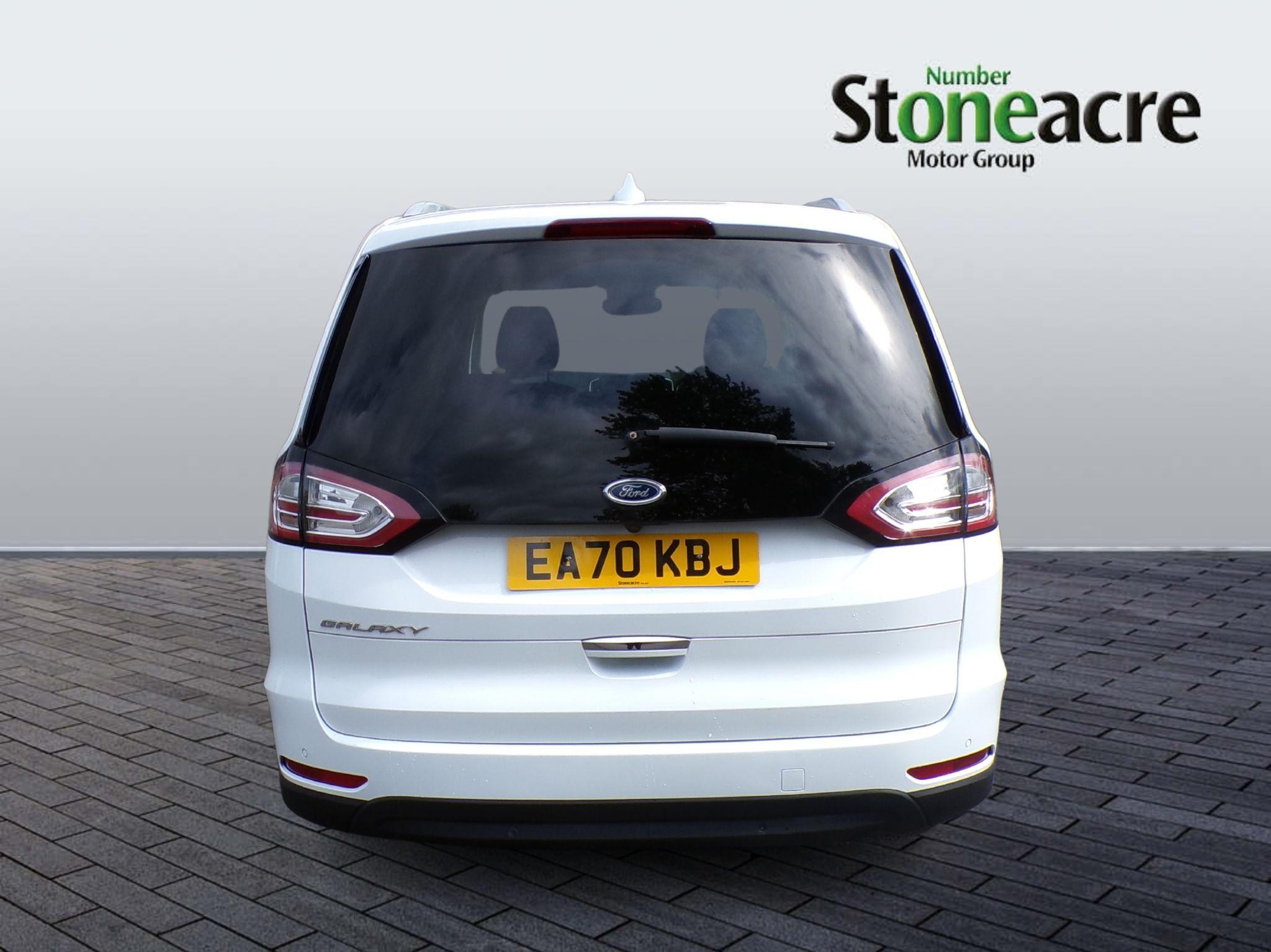 Ford Galaxy Image 4