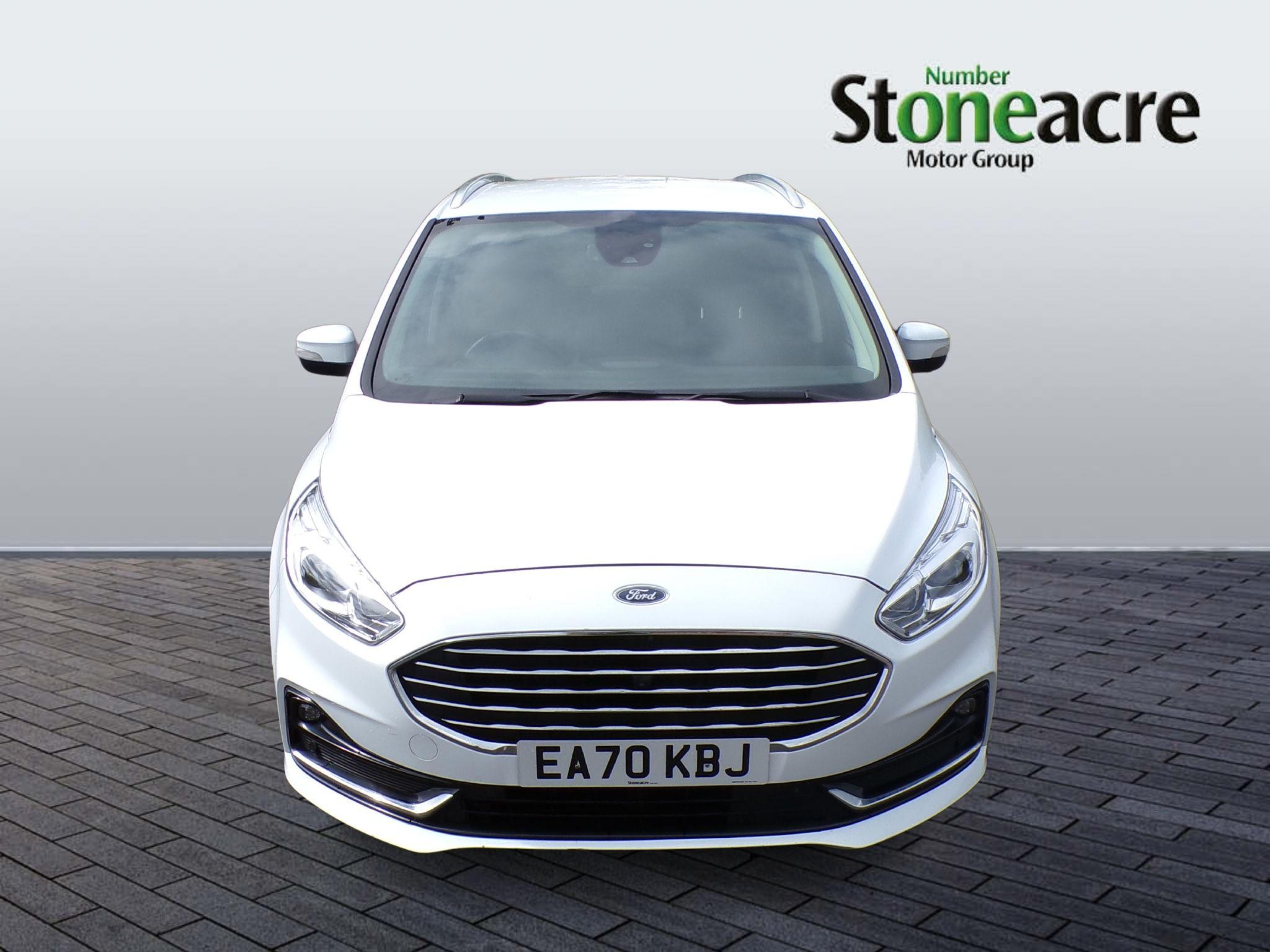Ford Galaxy Image 8
