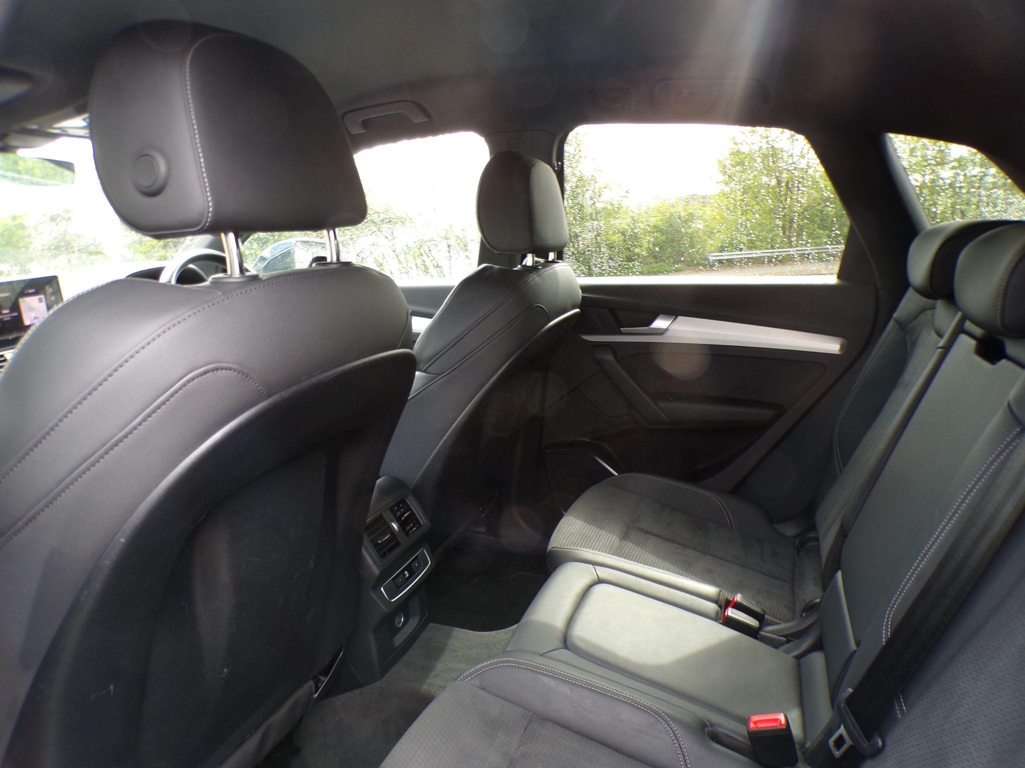 Audi Q5 Image 13