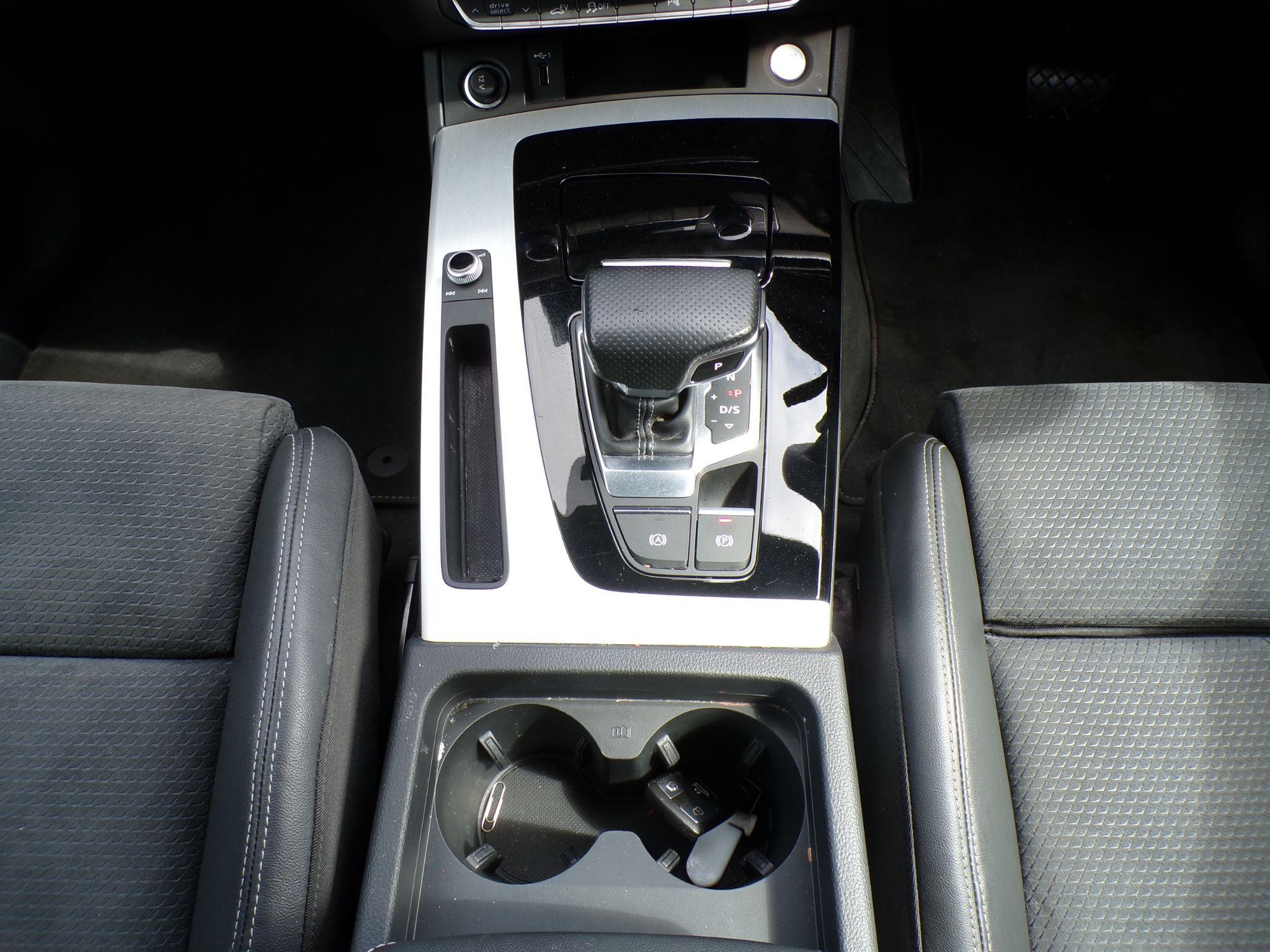 Audi Q5 Image 24