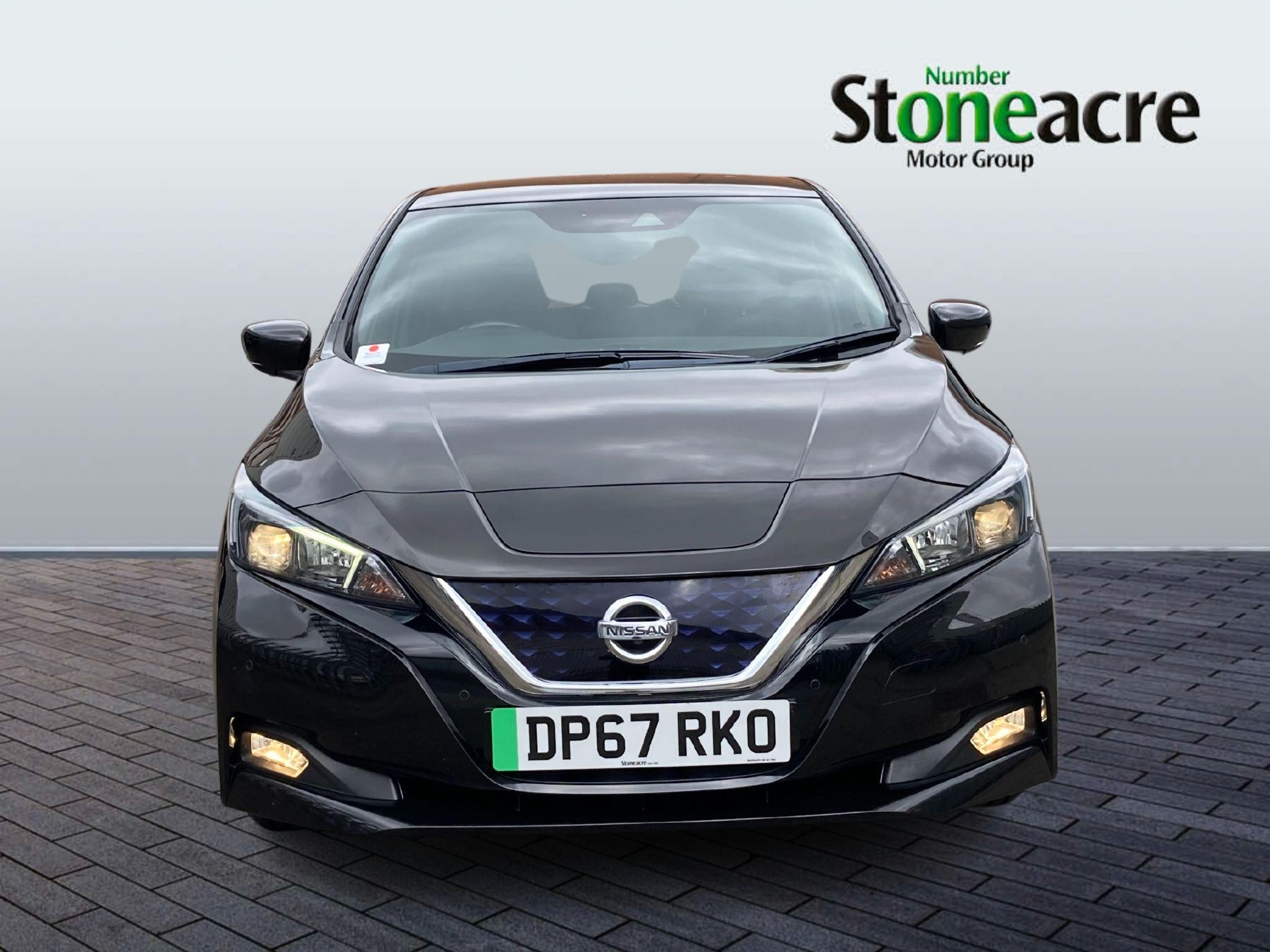 Nissan LEAF Image 2