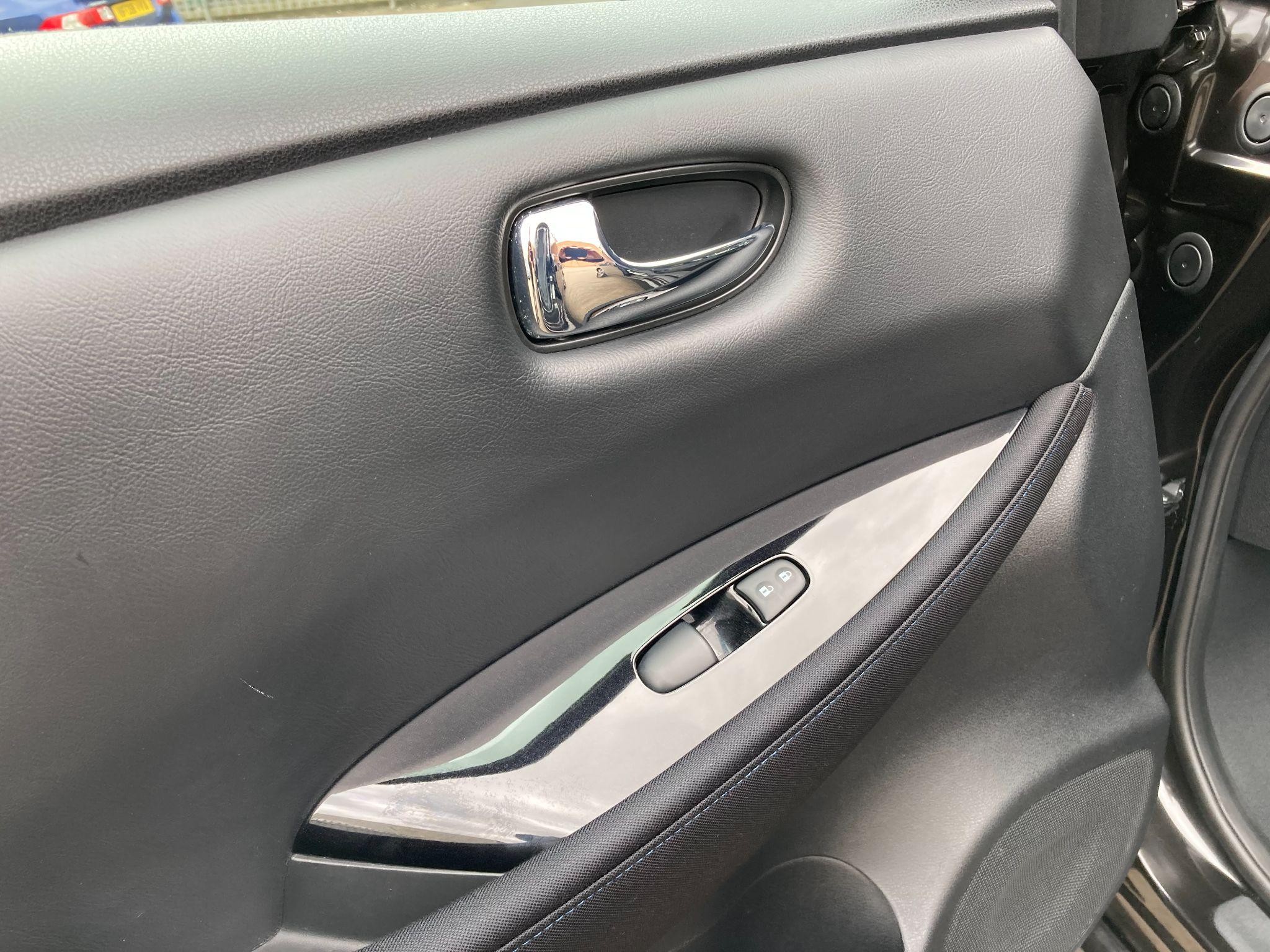Nissan LEAF Image 24