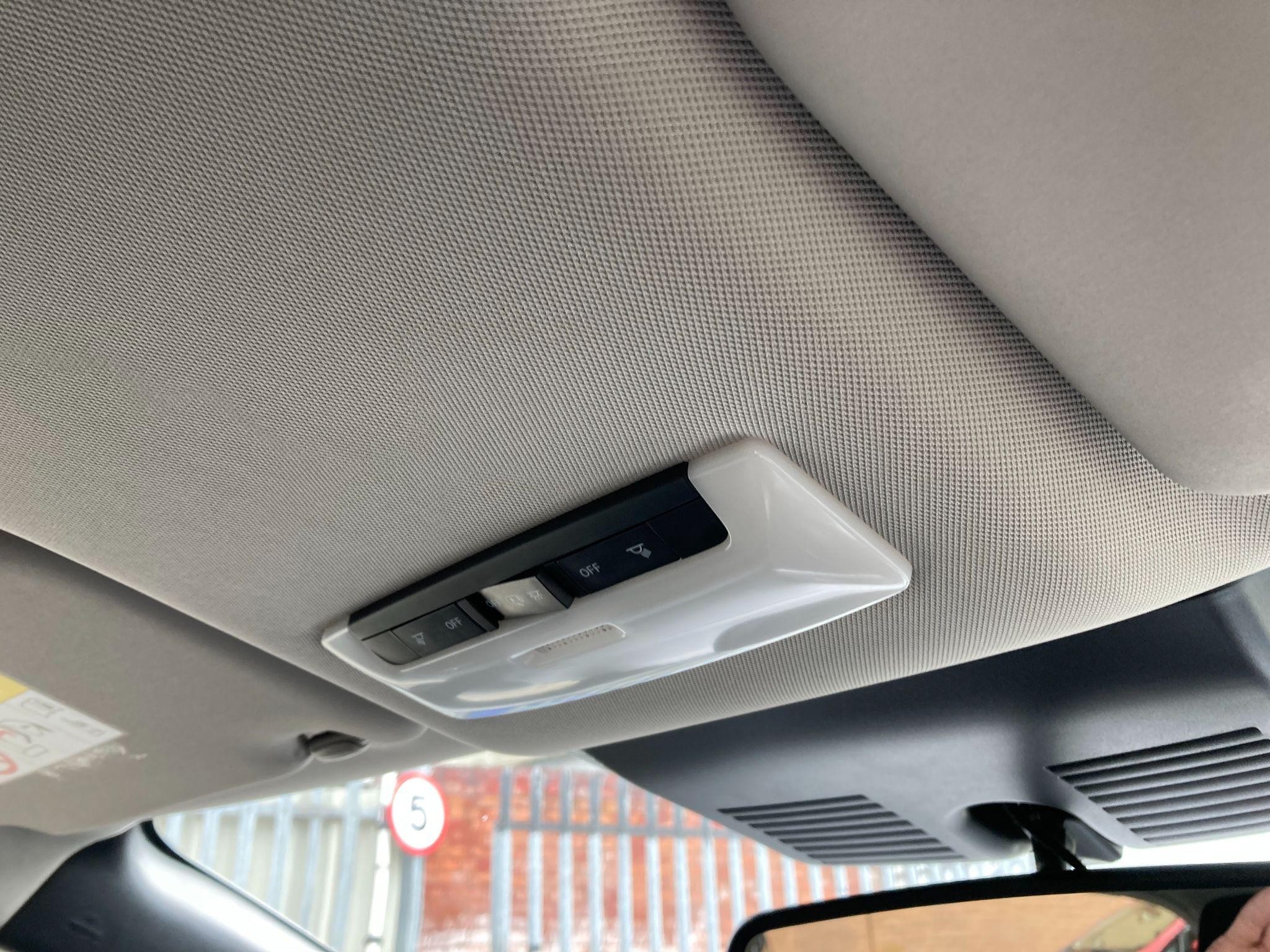 Nissan LEAF Image 60