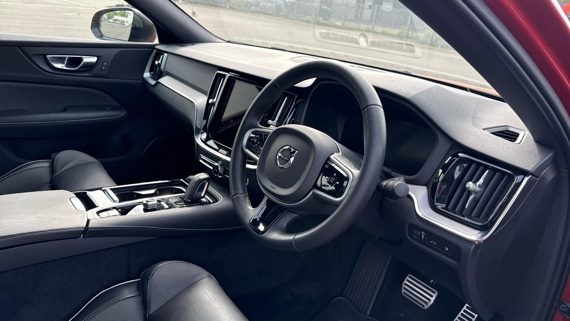 Volvo S60 Image 5