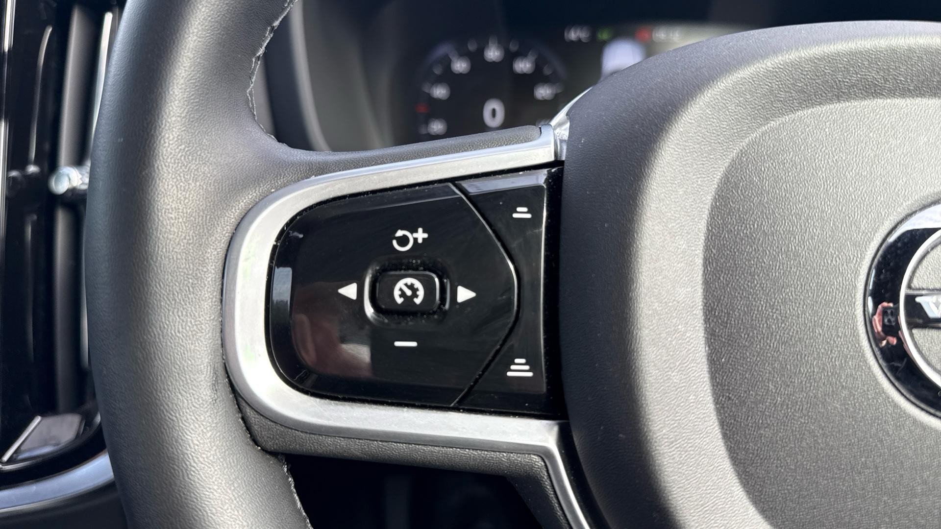 Volvo S60 Image 18