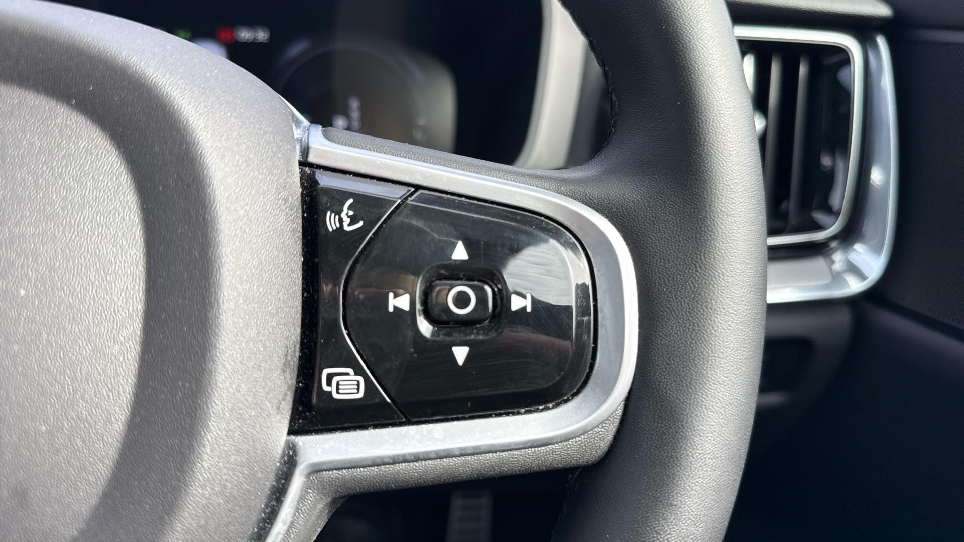 Volvo S60 Image 19
