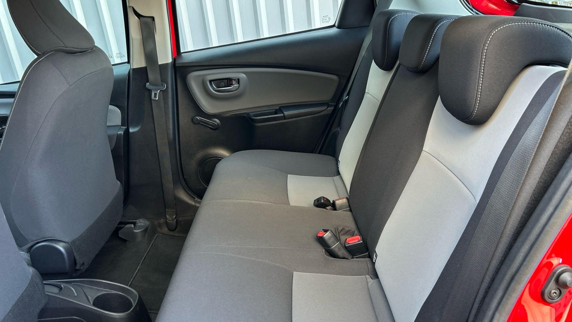 Toyota Yaris Image 19