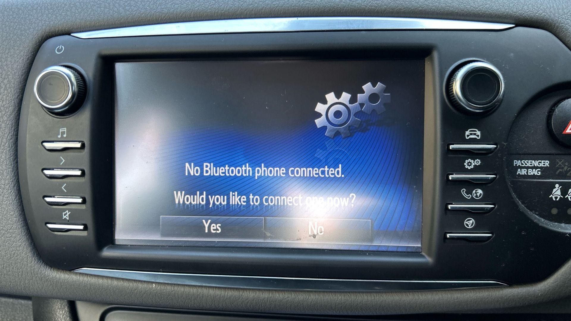 Toyota Yaris Image 24