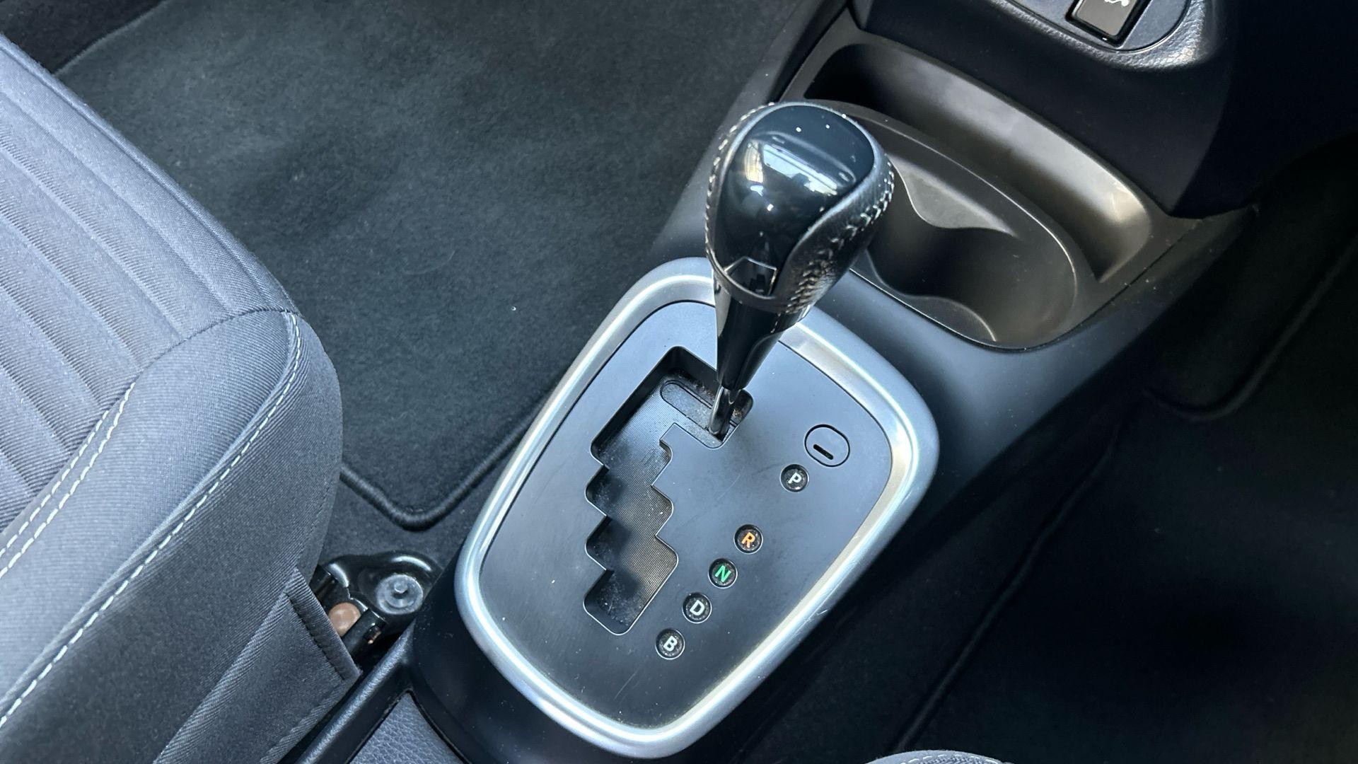 Toyota Yaris Image 33
