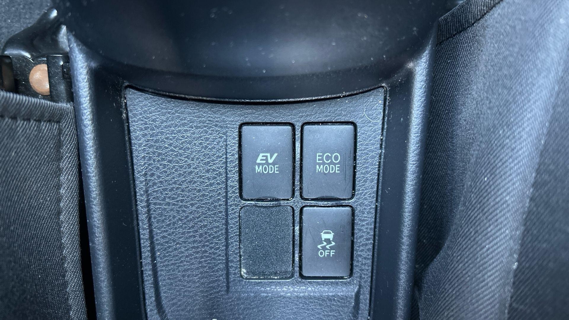Toyota Yaris Image 35