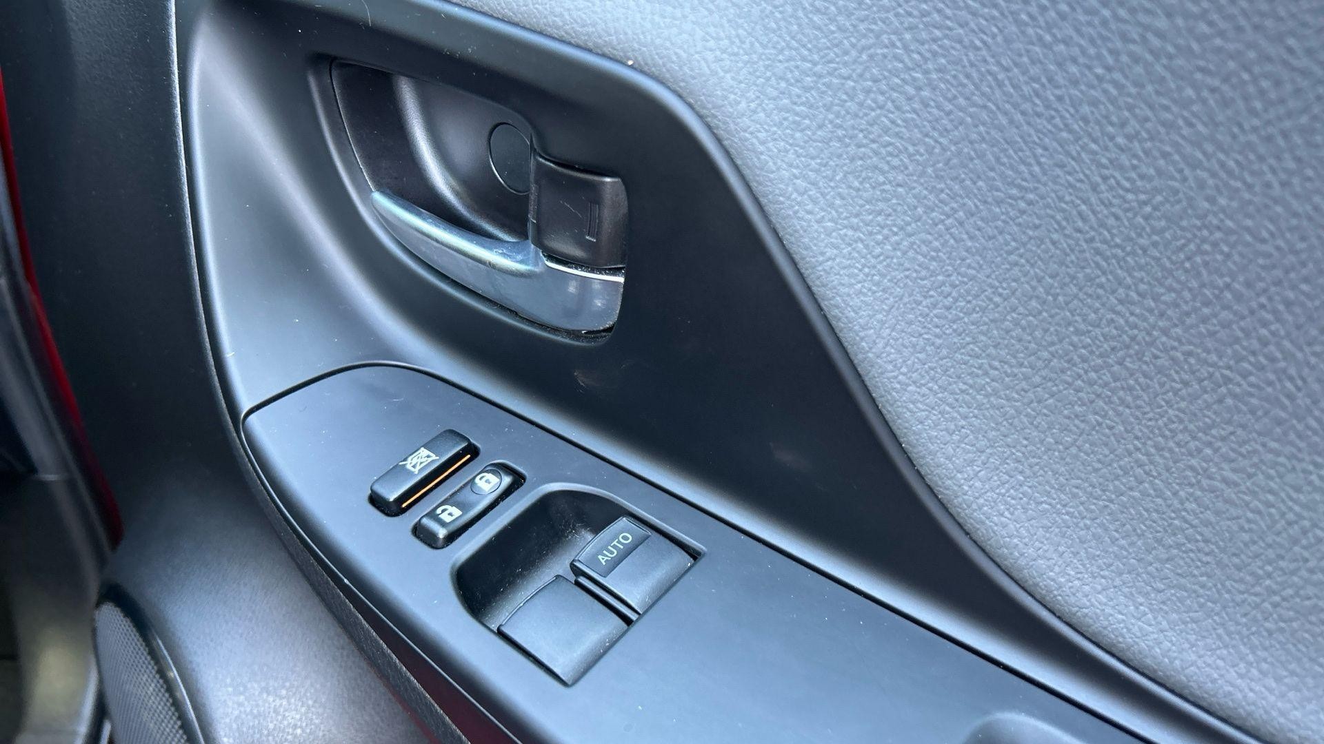 Toyota Yaris Image 36
