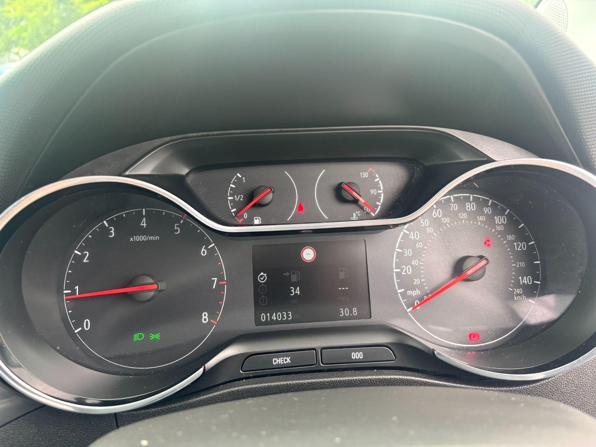 Vauxhall Crossland Image 22
