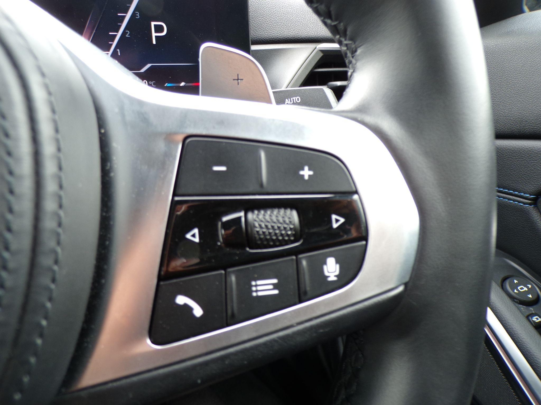 BMW 3 Series Image 22