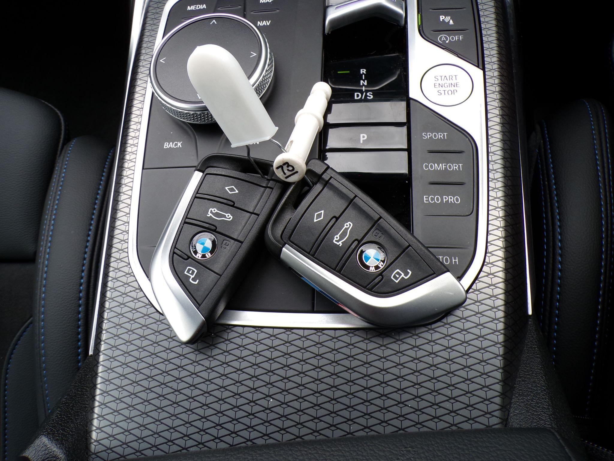 BMW 3 Series Image 24
