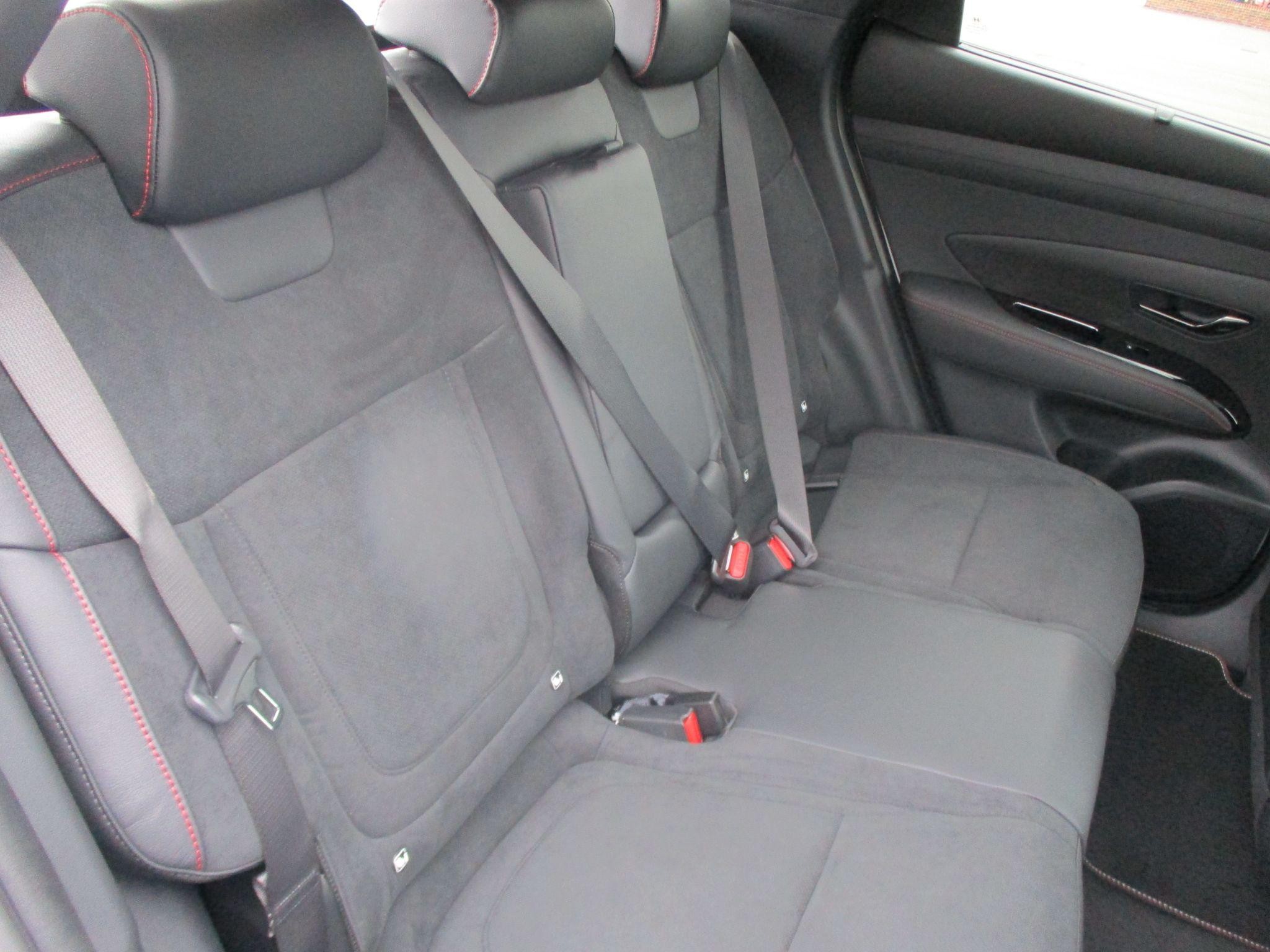 Hyundai TUCSON Image 16