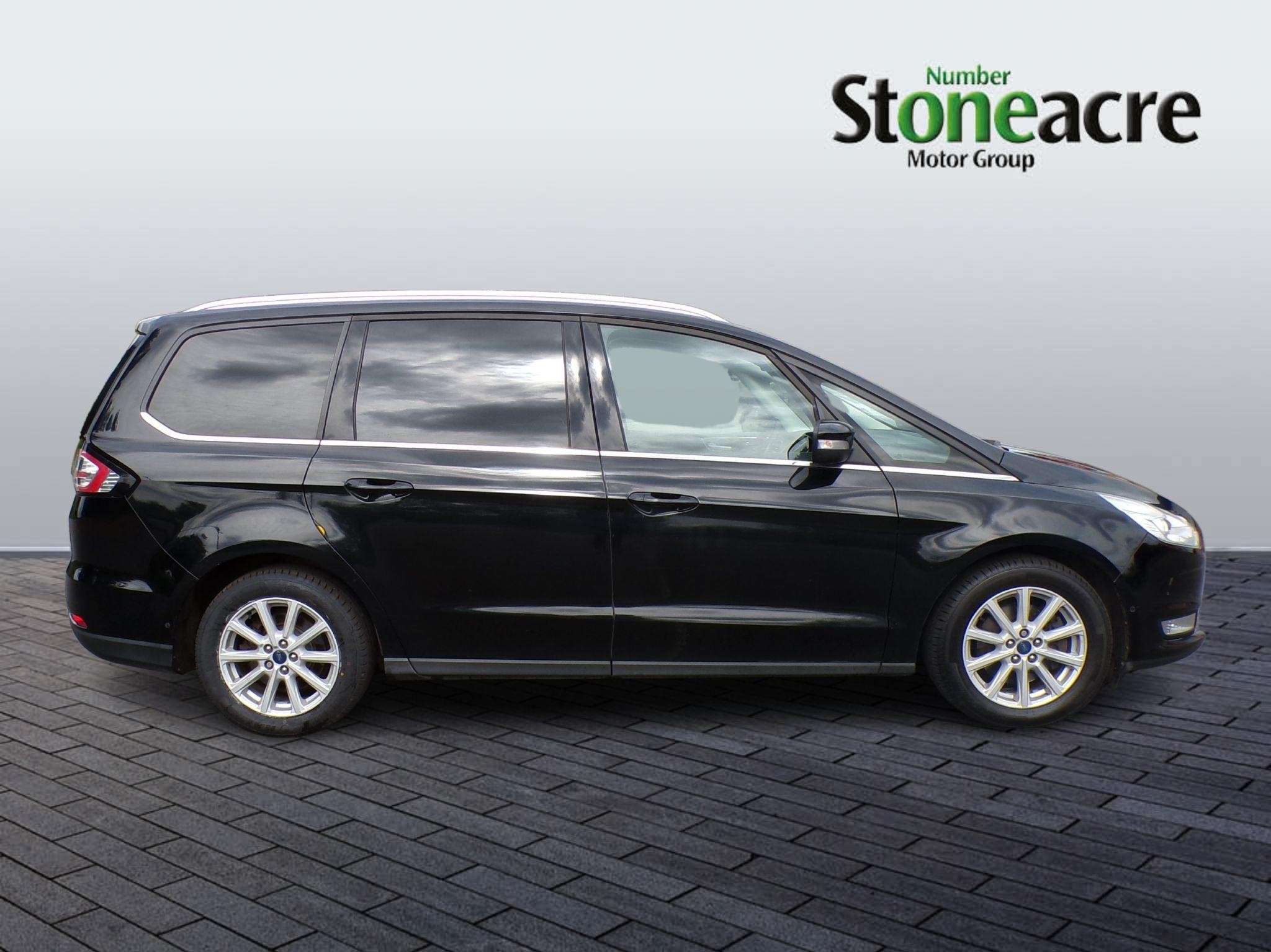 Ford Galaxy Image 2
