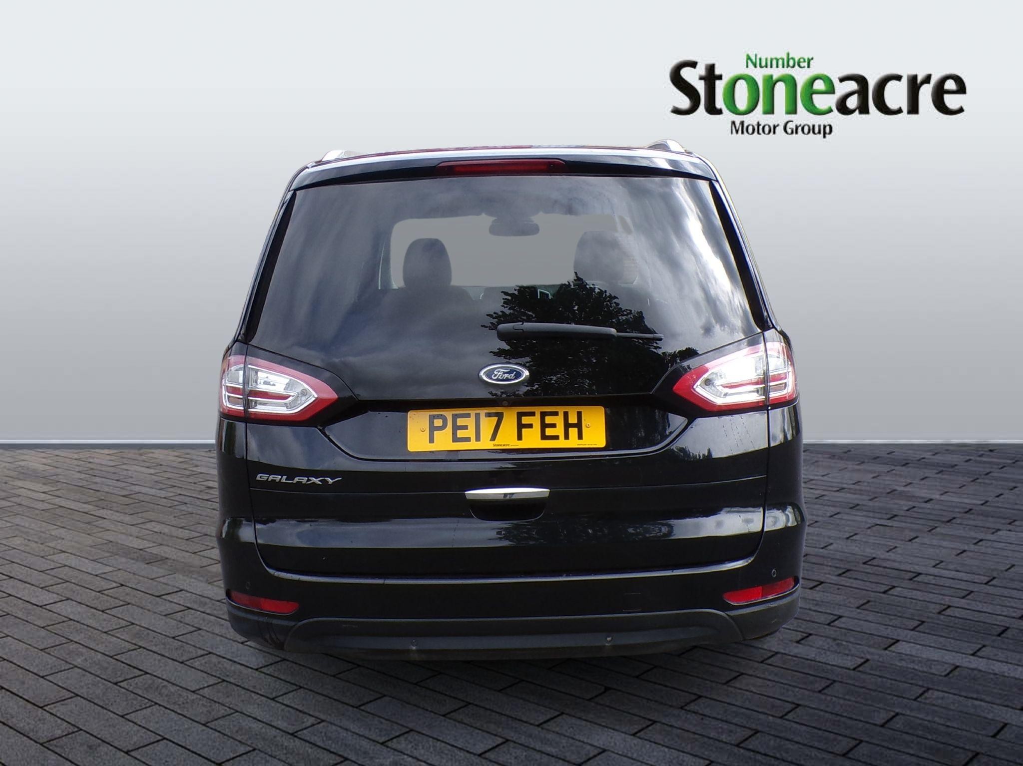 Ford Galaxy Image 4