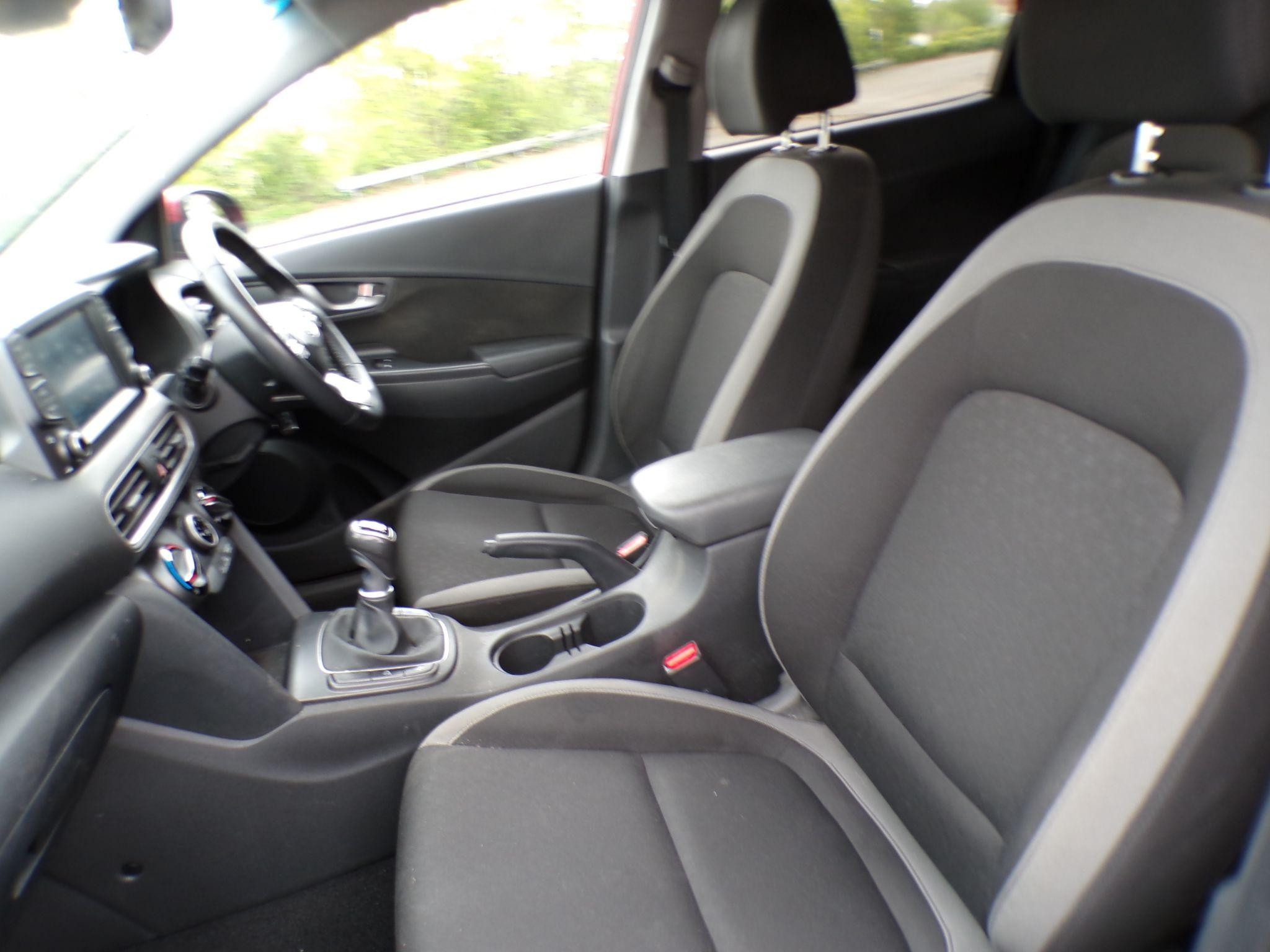 Hyundai KONA Image 14