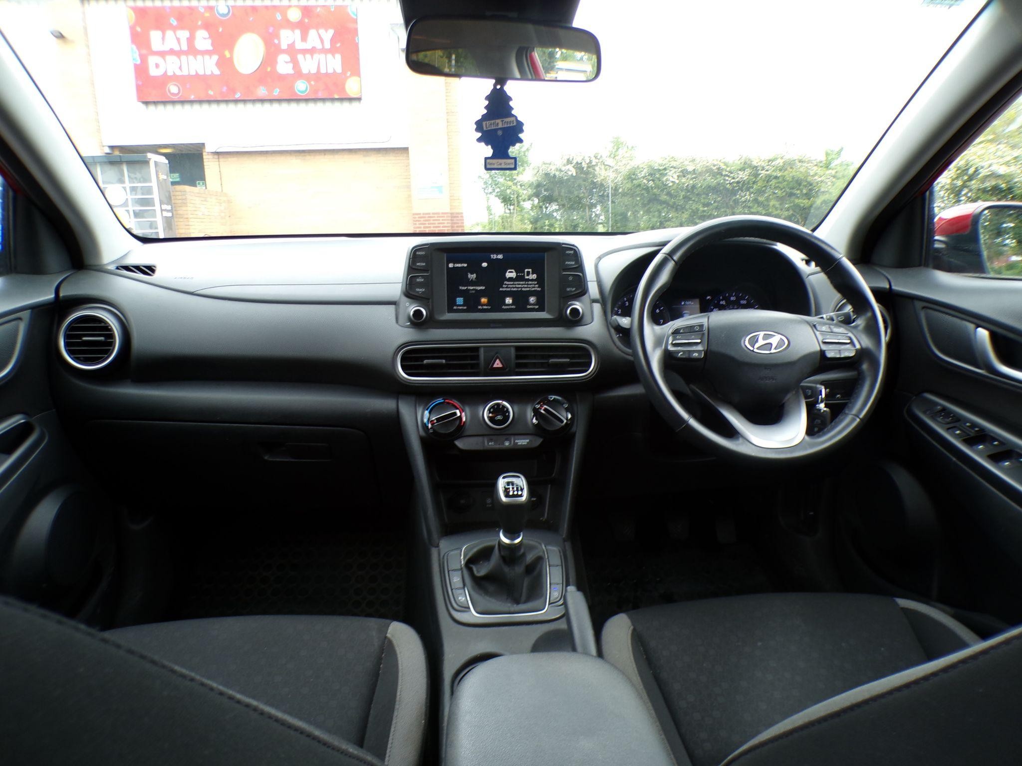 Hyundai KONA Image 16