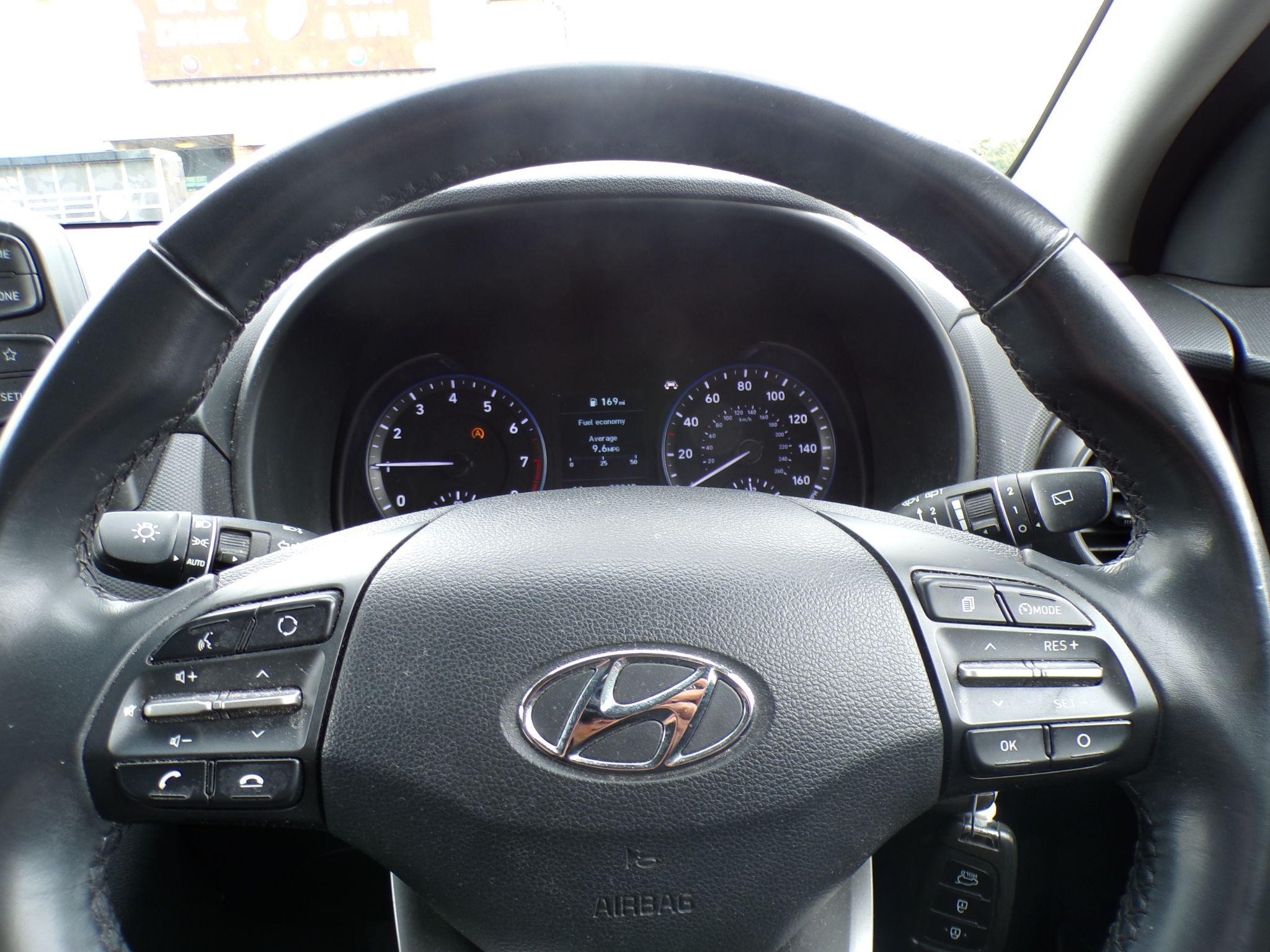 Hyundai KONA Image 19