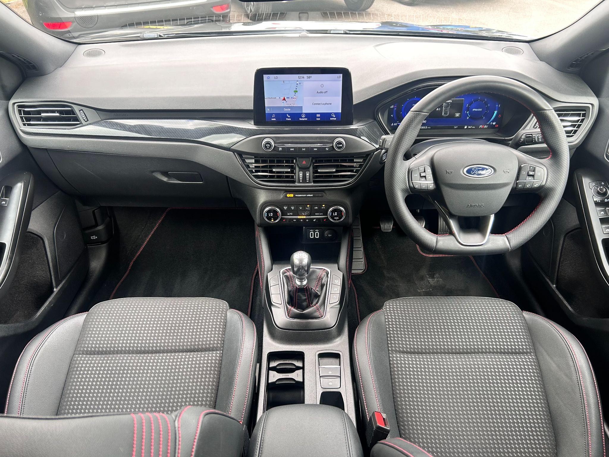 Ford Focus Image 16