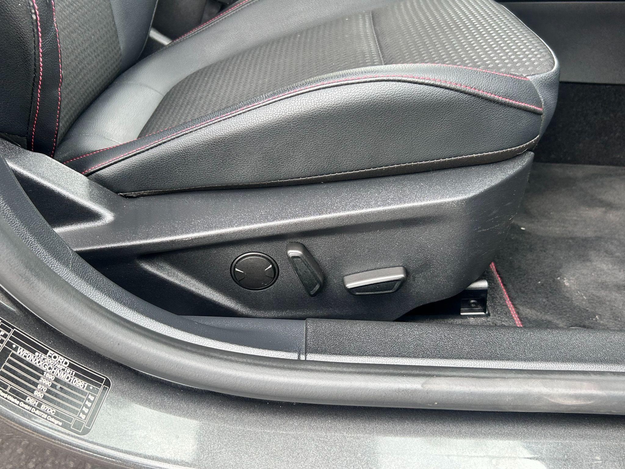 Ford Focus Image 20