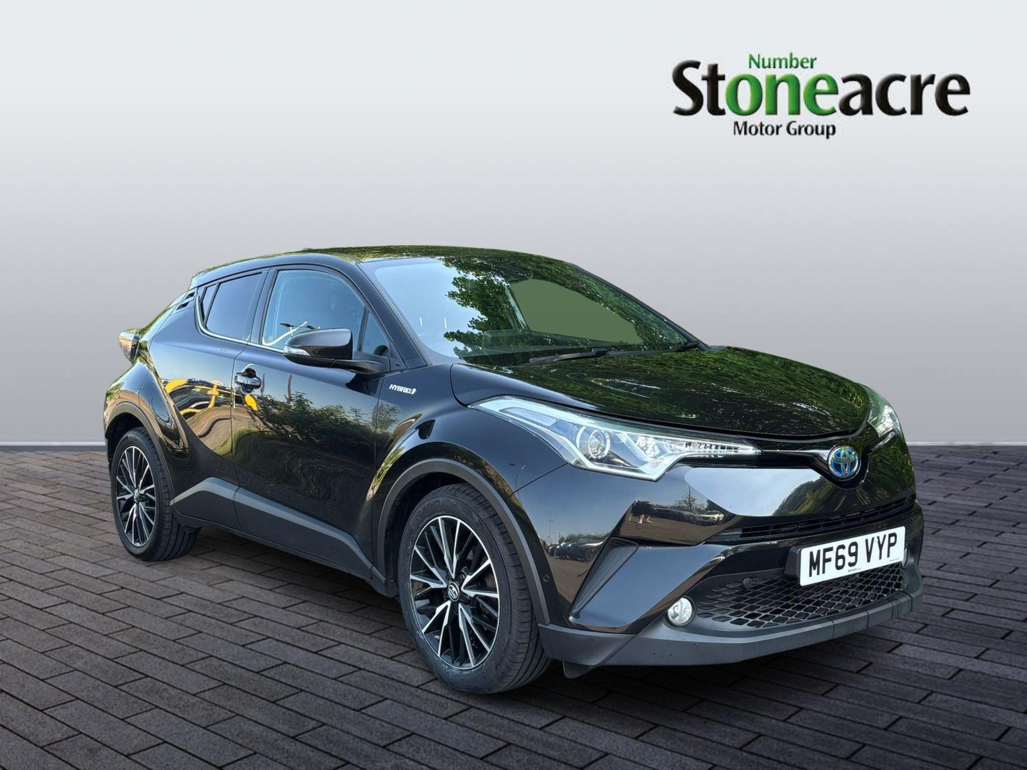 Toyota C-HR Image 1