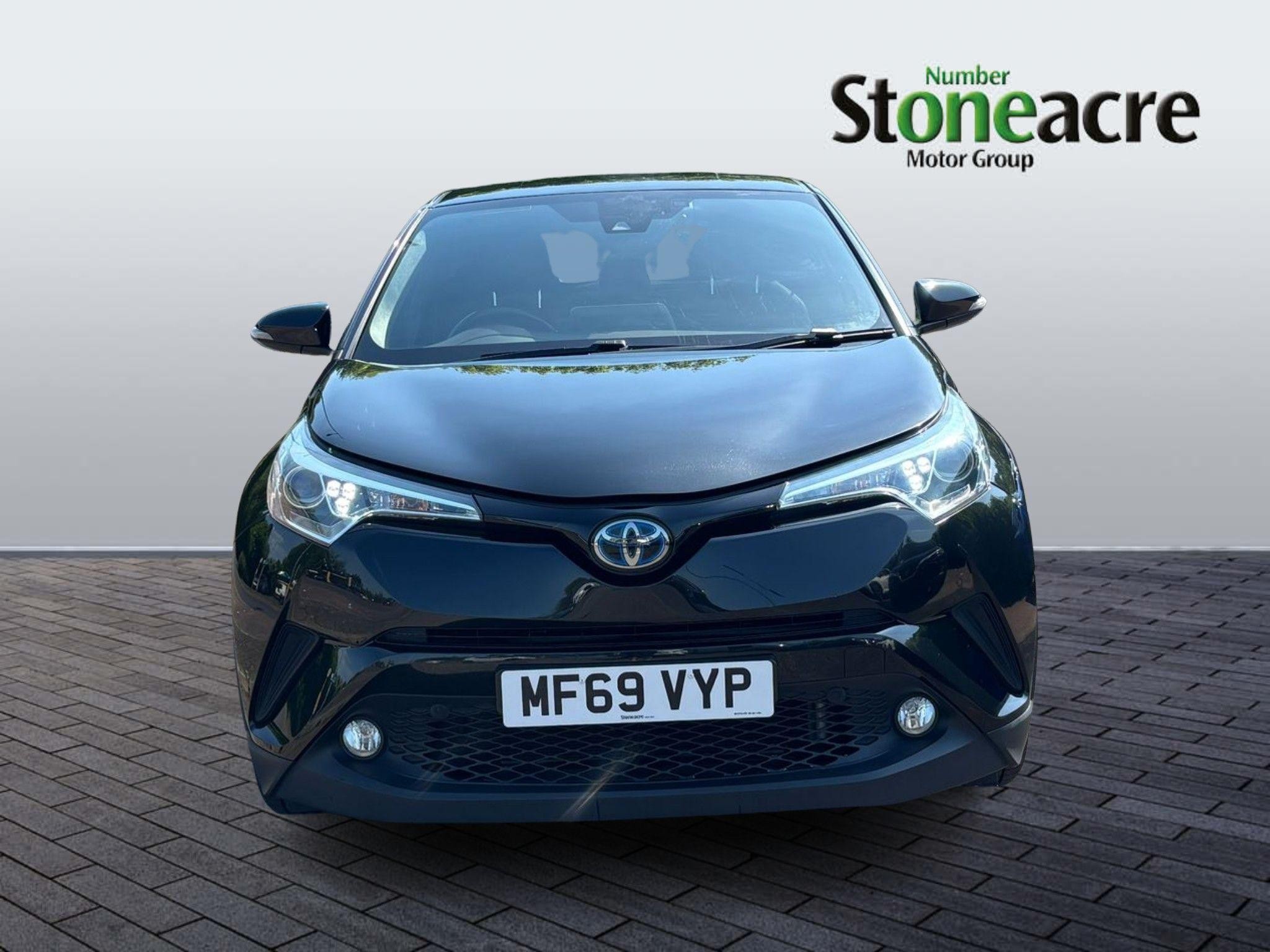 Toyota C-HR Image 2