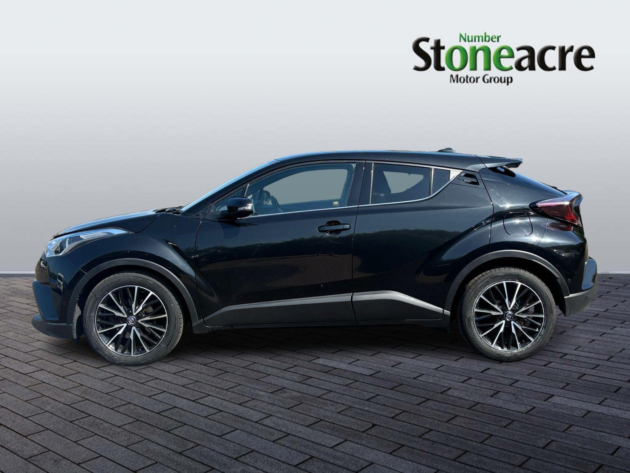 Toyota C-HR Image 4