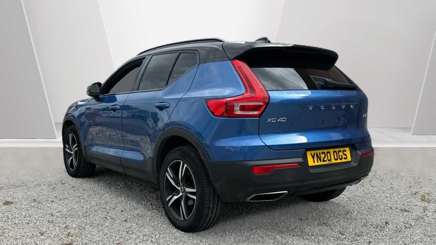 Volvo XC40 Image 2
