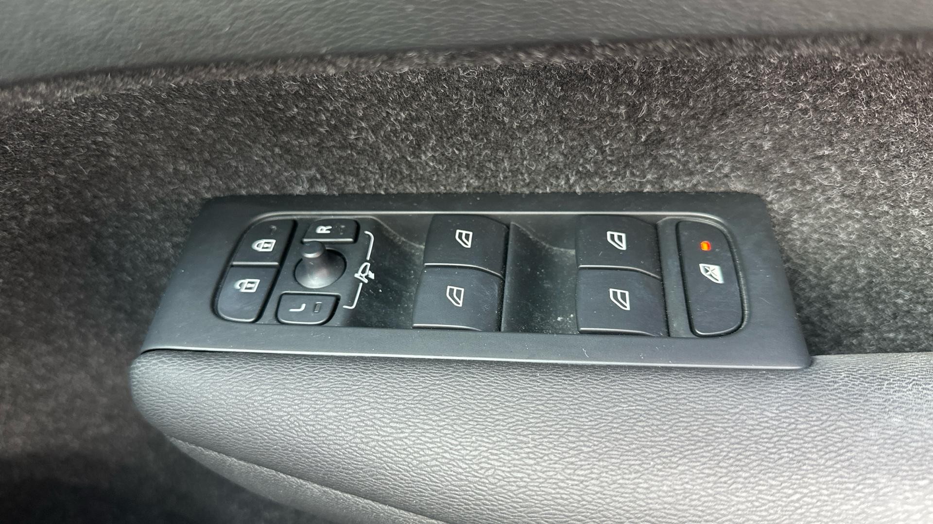 Volvo XC40 Image 76
