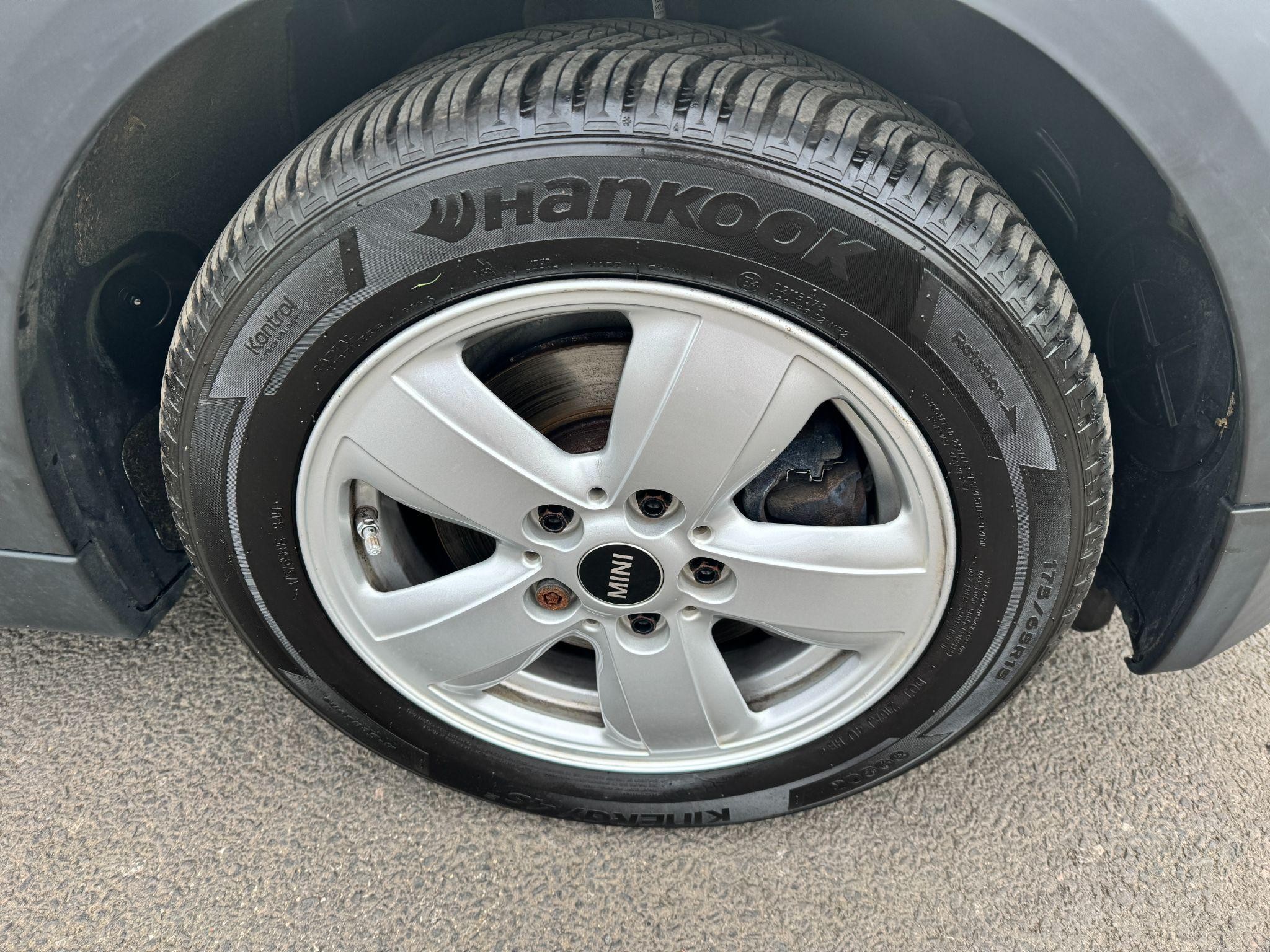 MINI Hatch Image 9