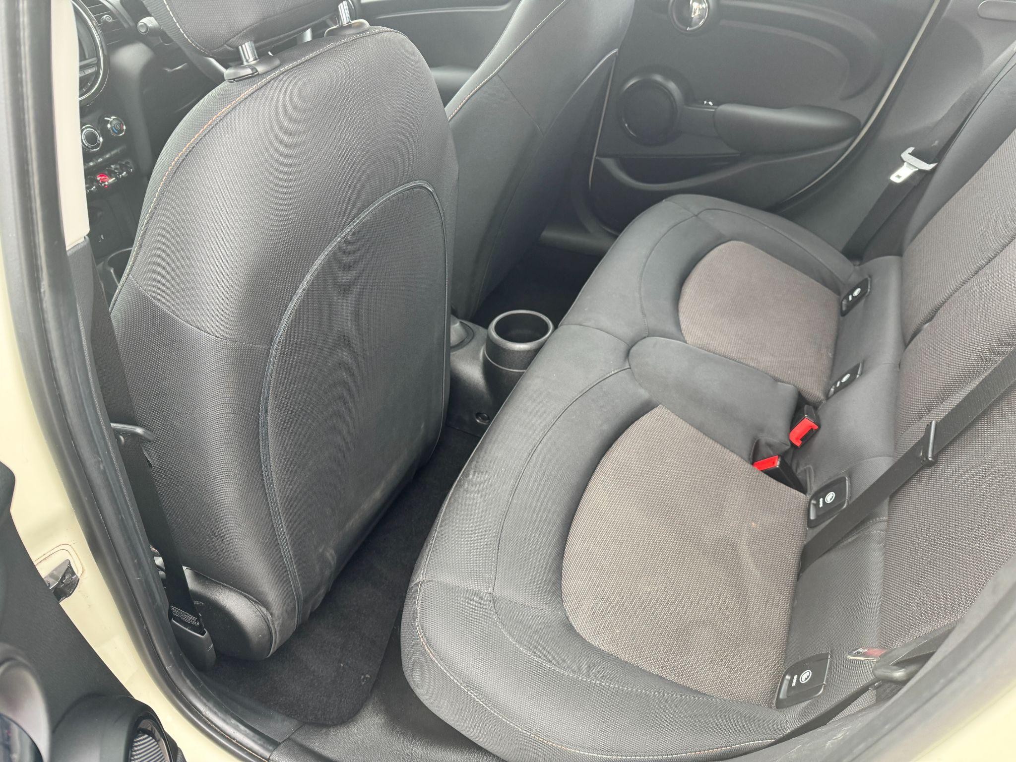 MINI Hatch Image 13