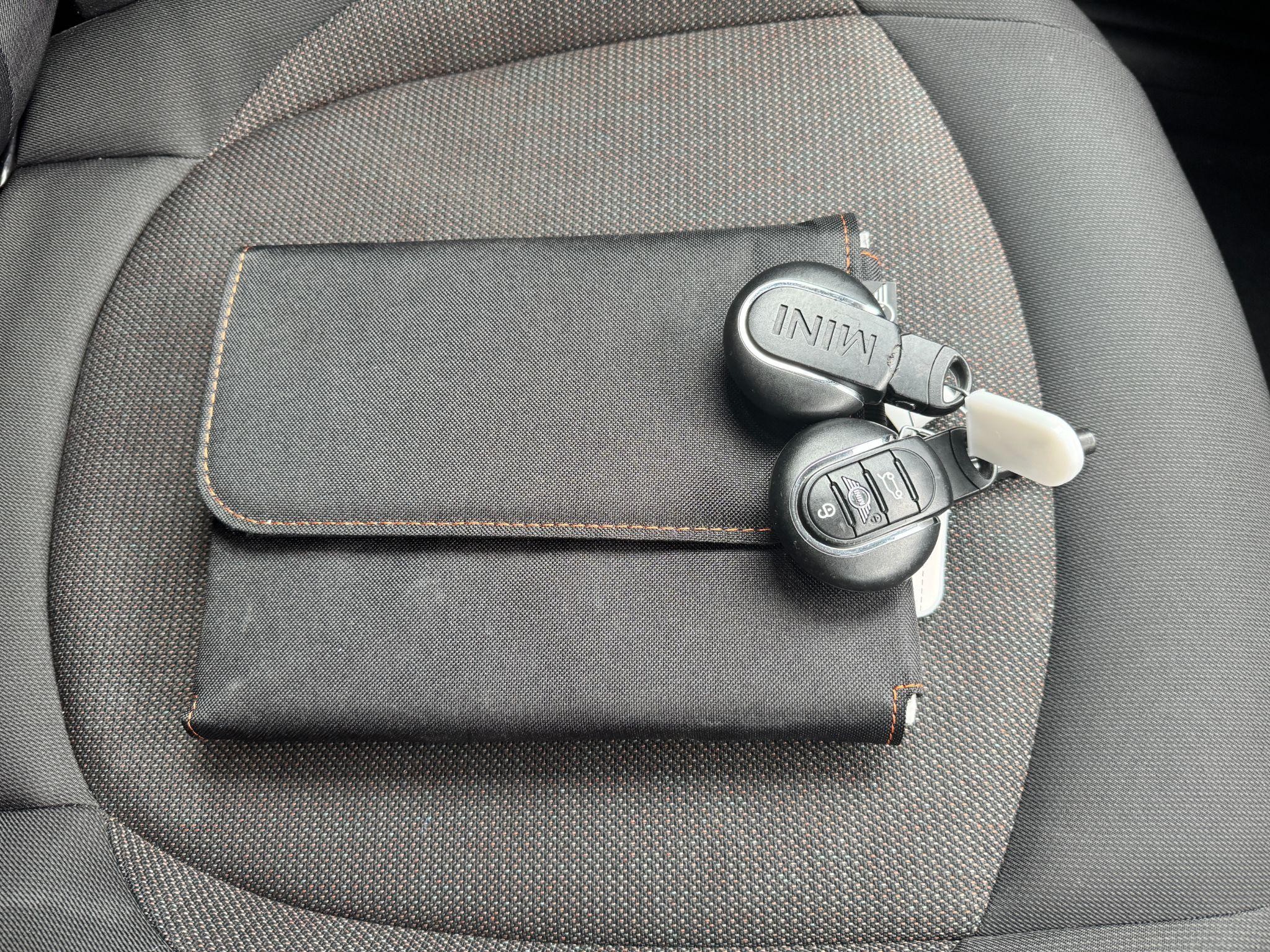 MINI Hatch Image 20