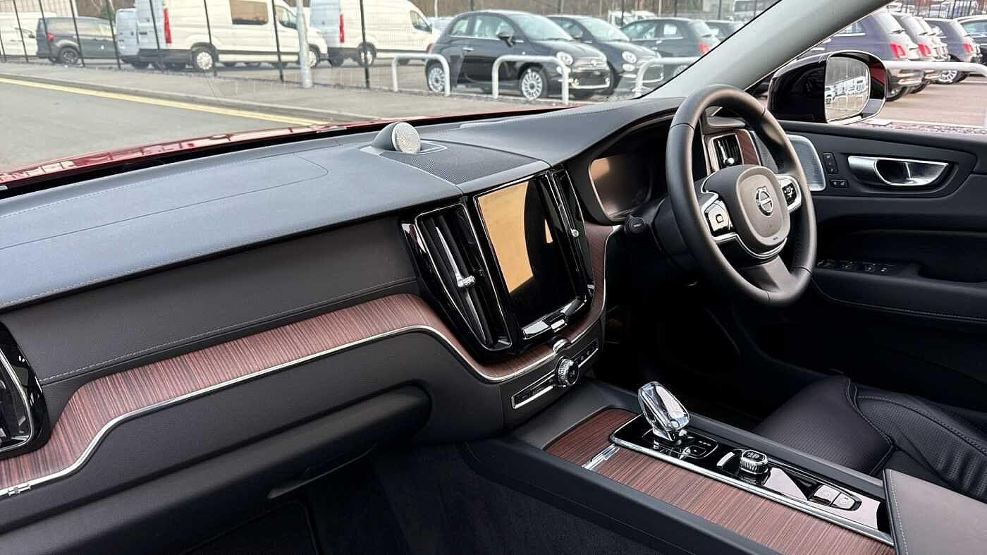 Volvo XC60 Image 5