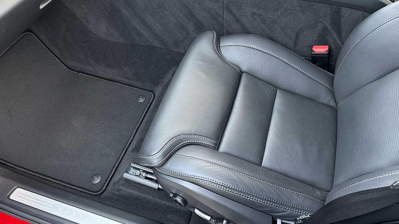 Volvo XC60 Image 28
