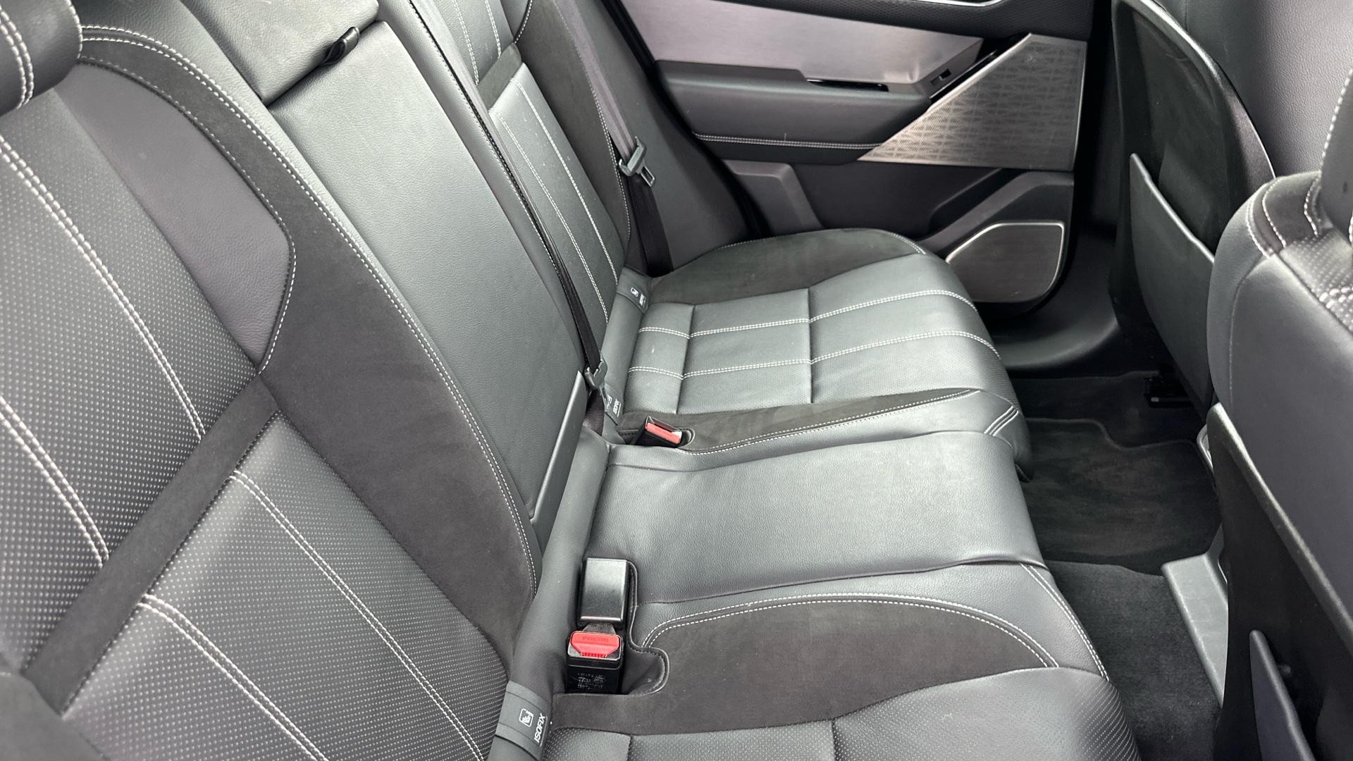 Land Rover Range Rover Velar Image 6