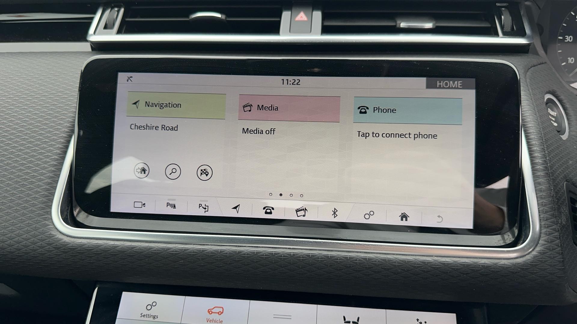 Land Rover Range Rover Velar Image 16