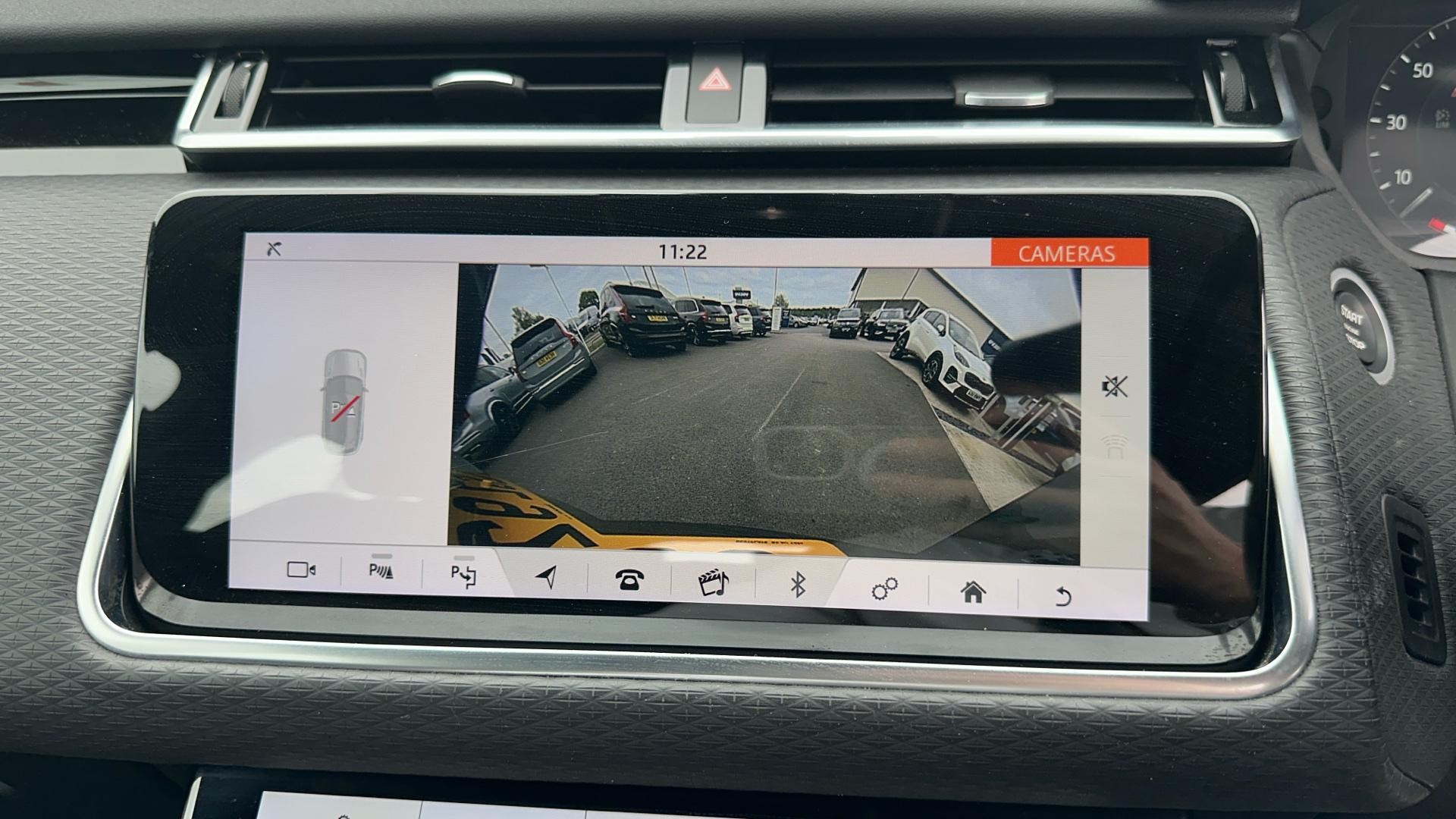 Land Rover Range Rover Velar Image 17