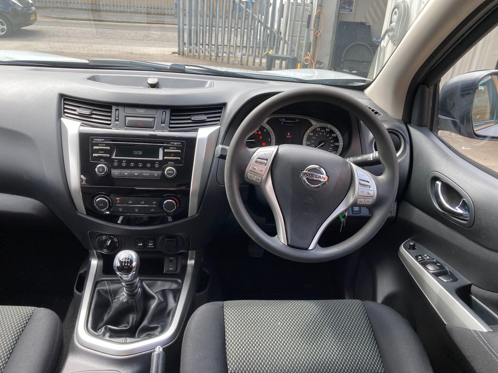 Nissan Navara Image 12