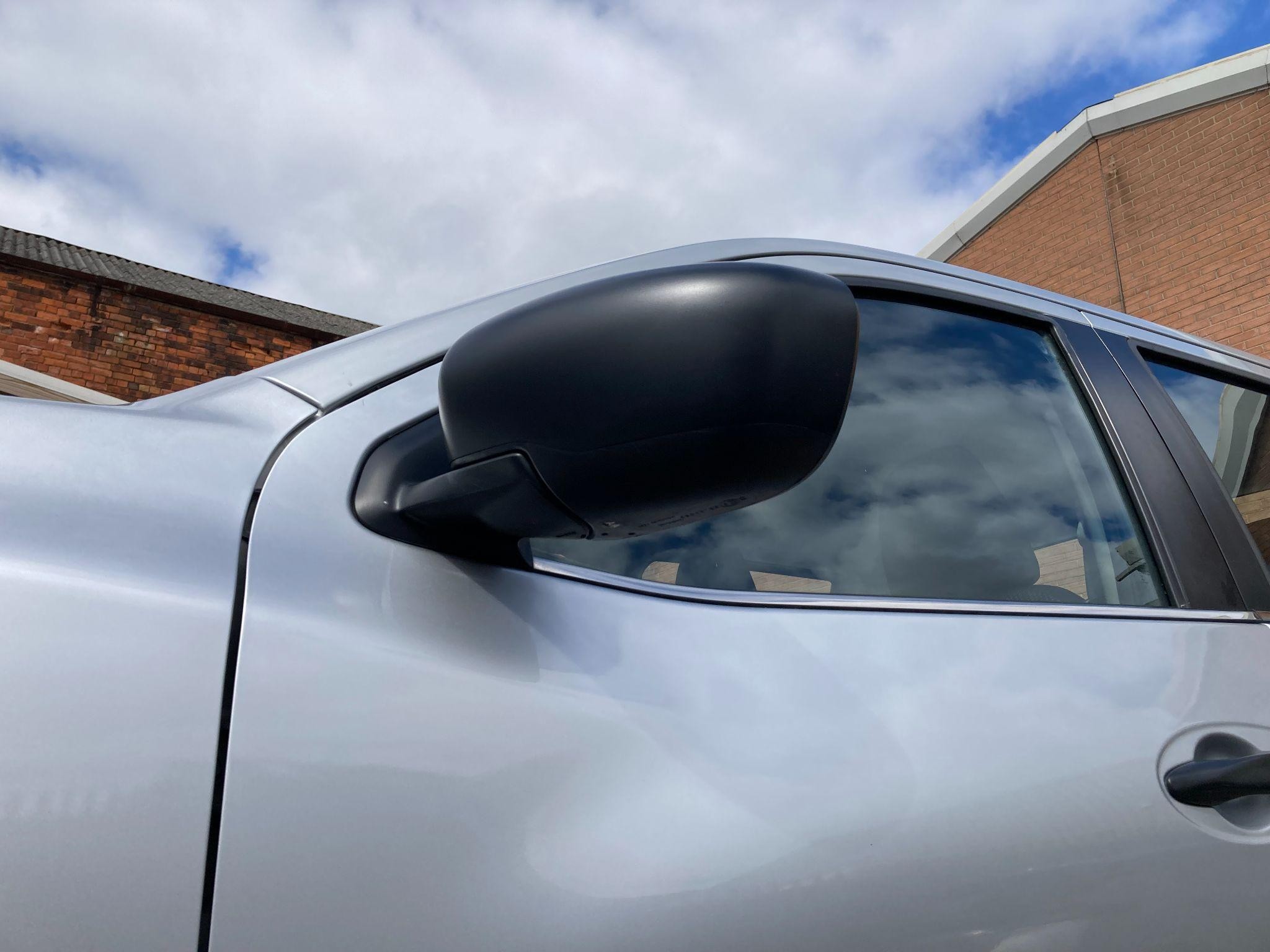 Nissan Navara Image 17