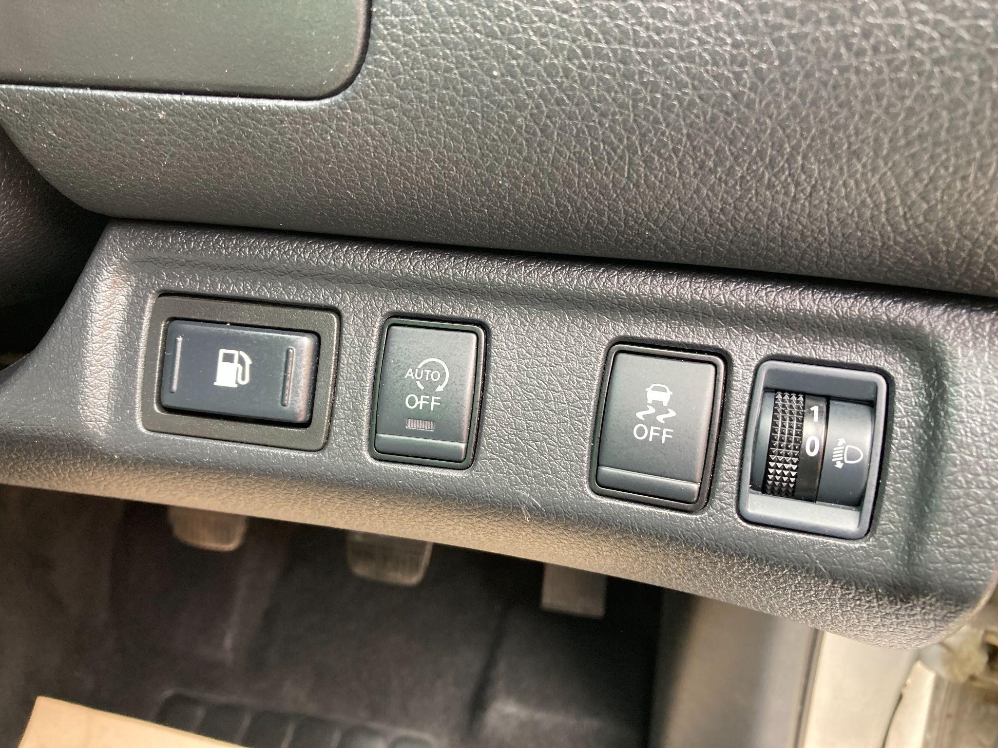 Nissan Navara Image 36