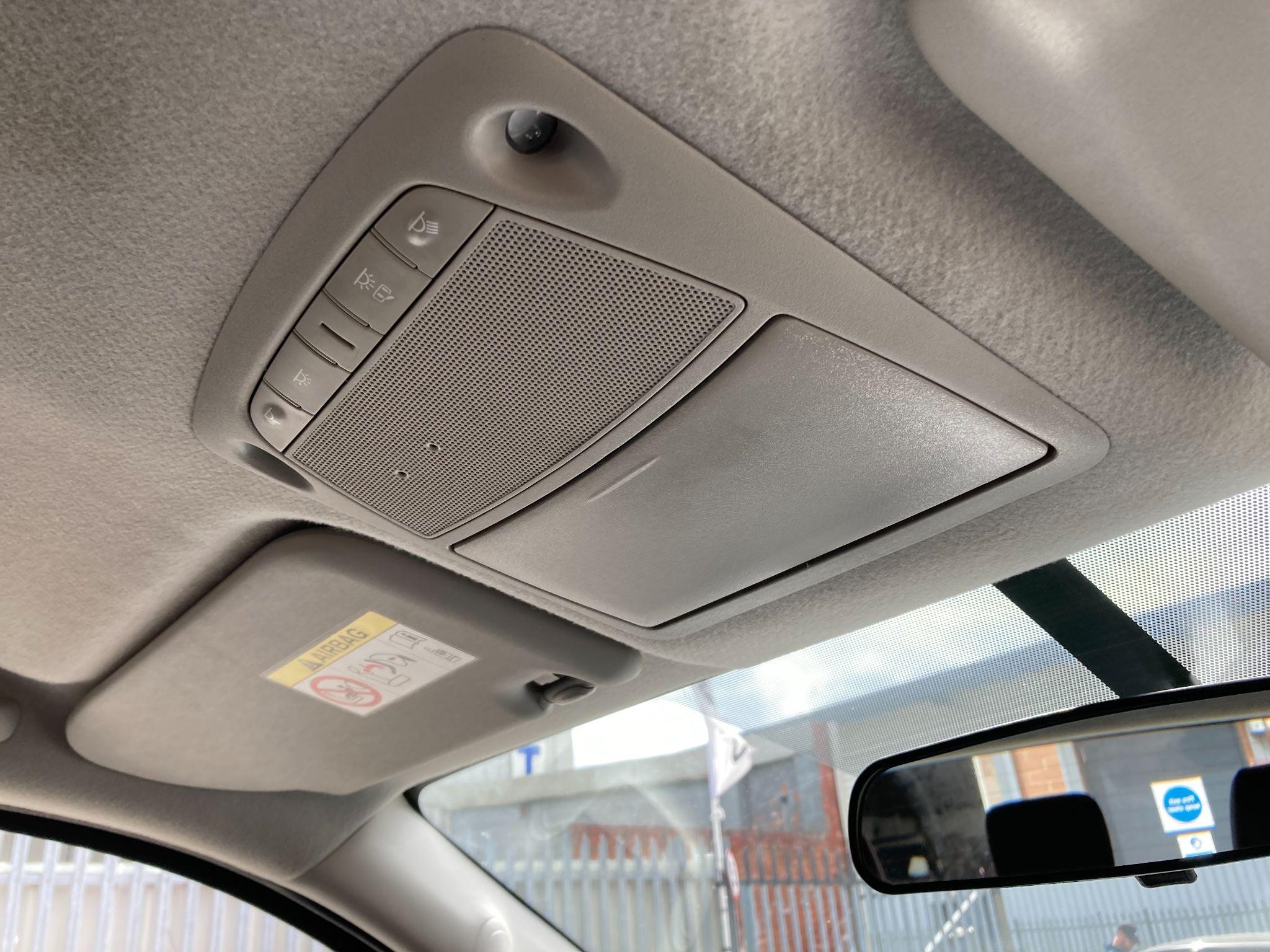 Nissan Navara Image 48