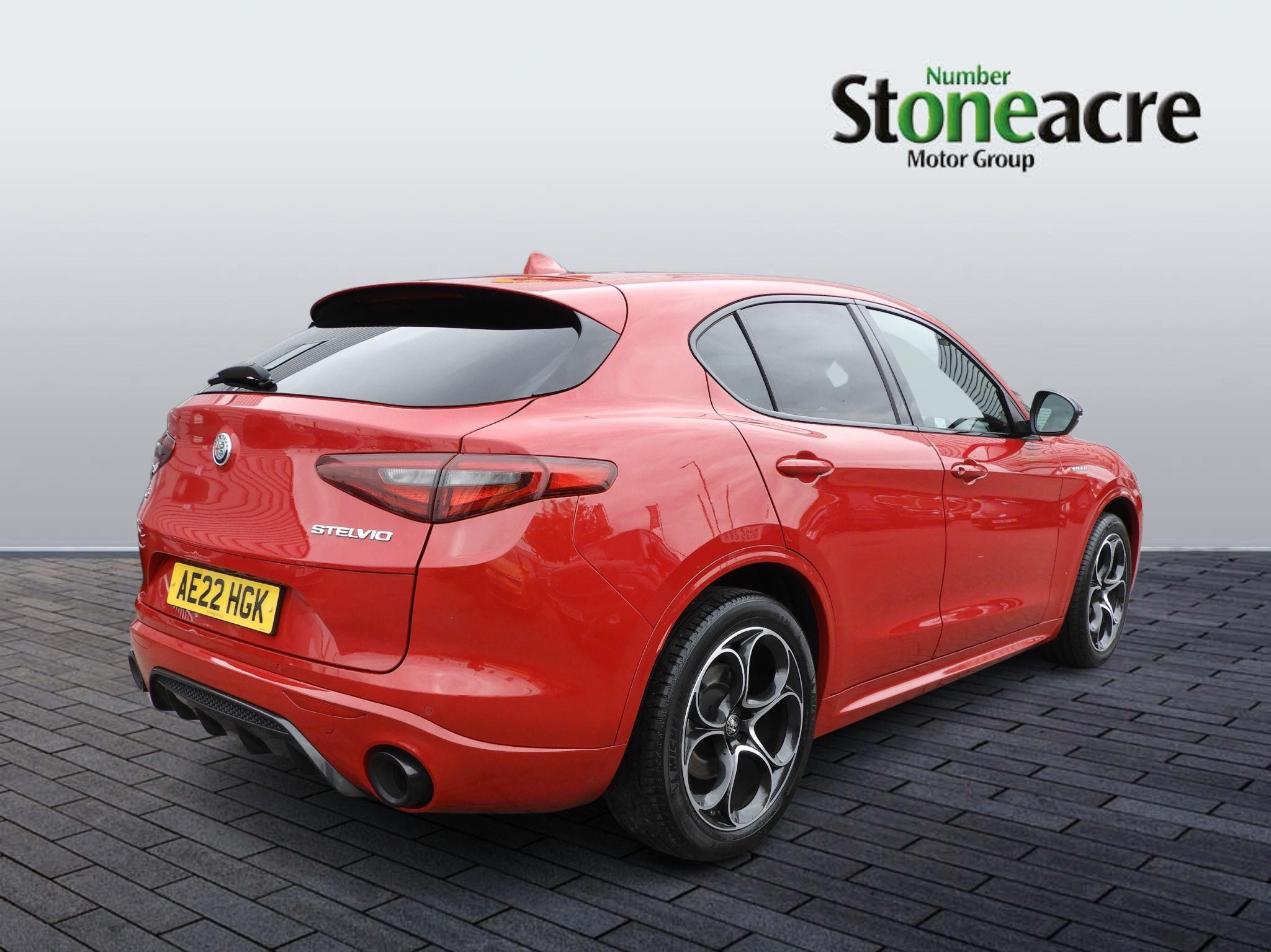 Alfa Romeo Stelvio Image 3