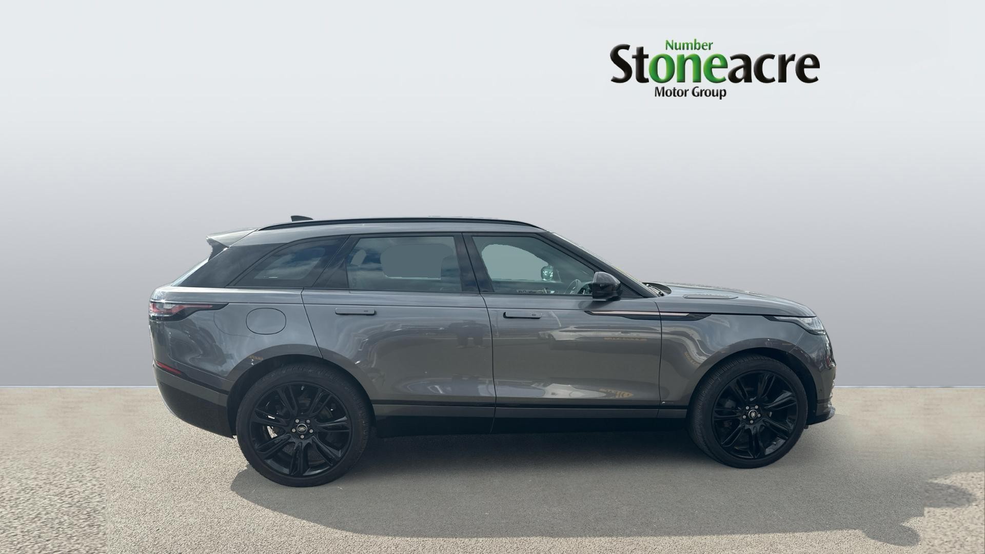Land Rover Range Rover Velar Image 3