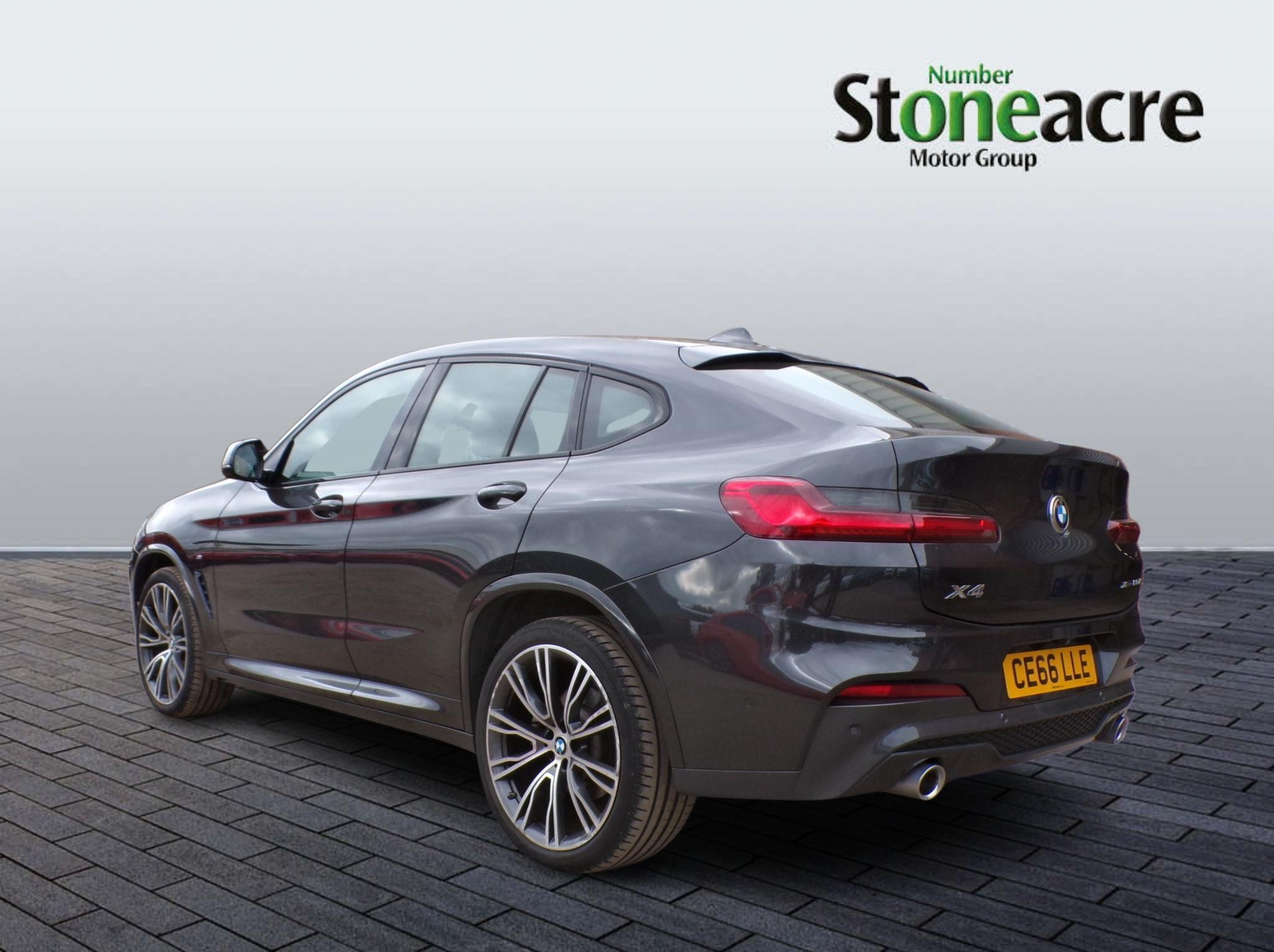 BMW X4 Image 4