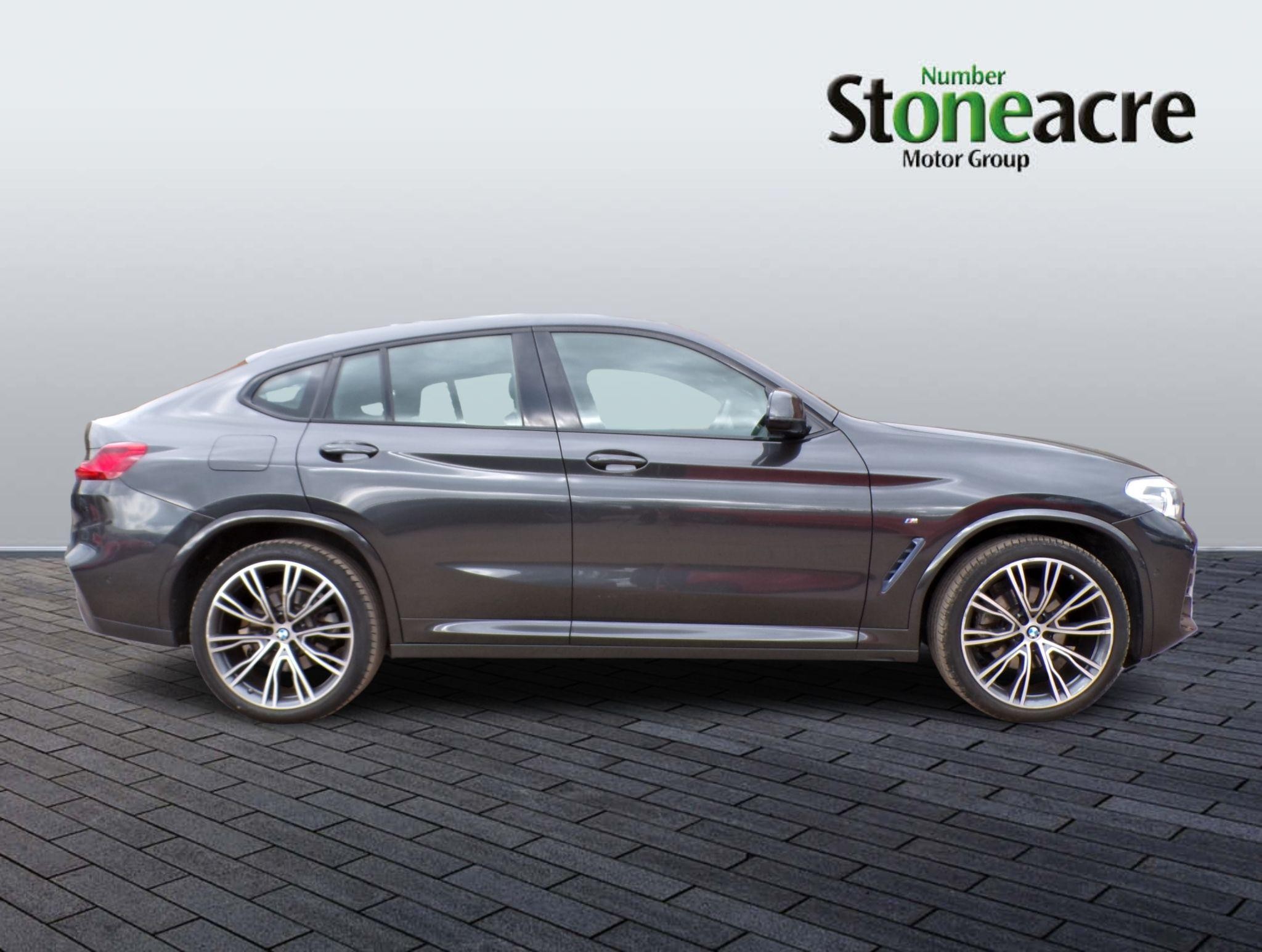 BMW X4 Image 8